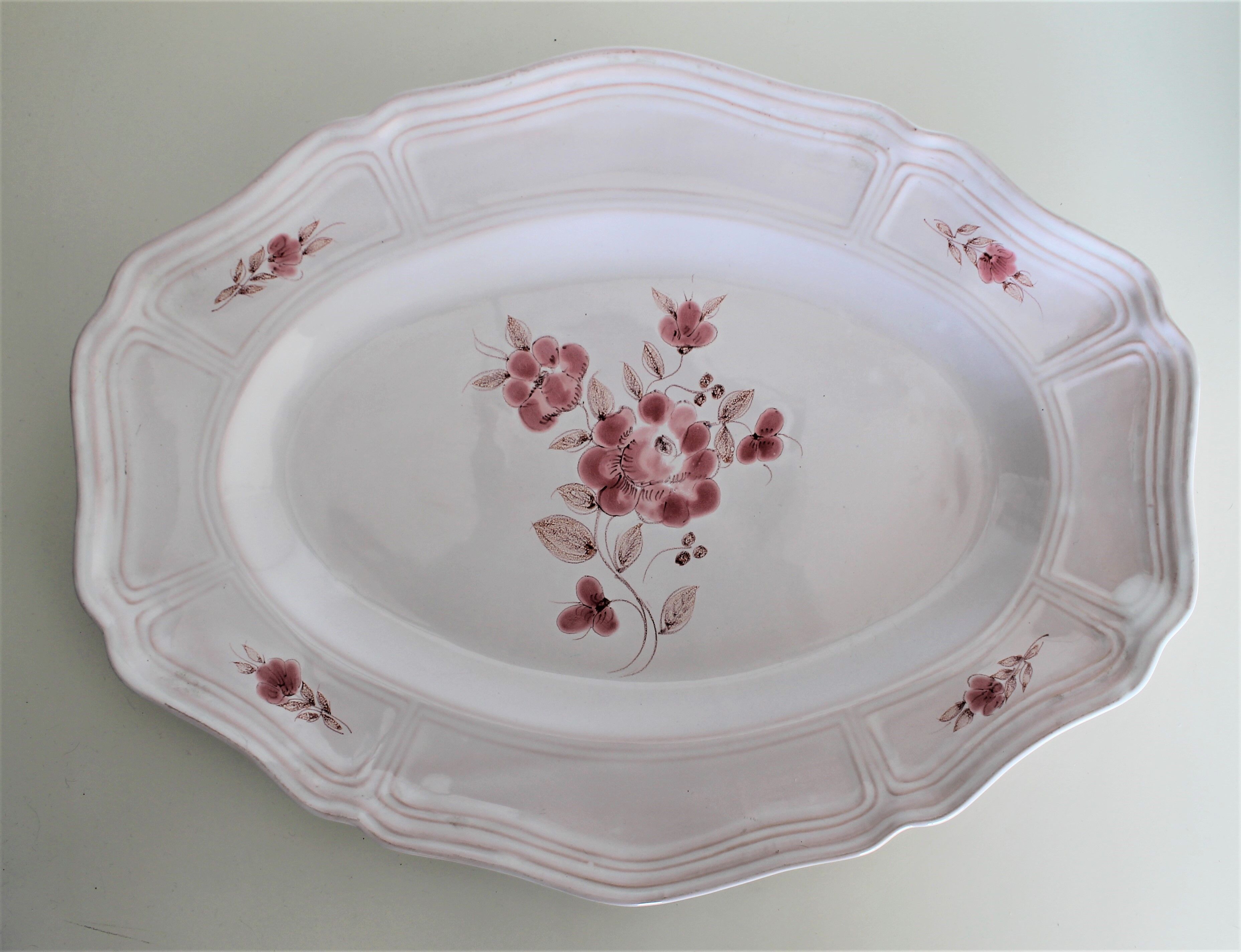 Dish Henriot Quimper decorations with flowers