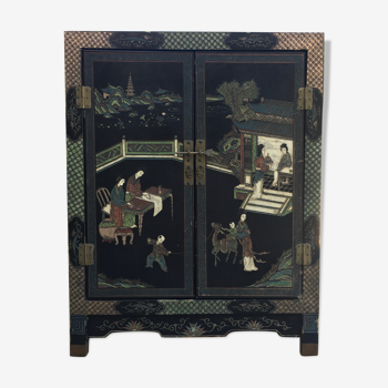 Cabinet / buffet / low laskboard cabinet of Coromandel China nineteenth century