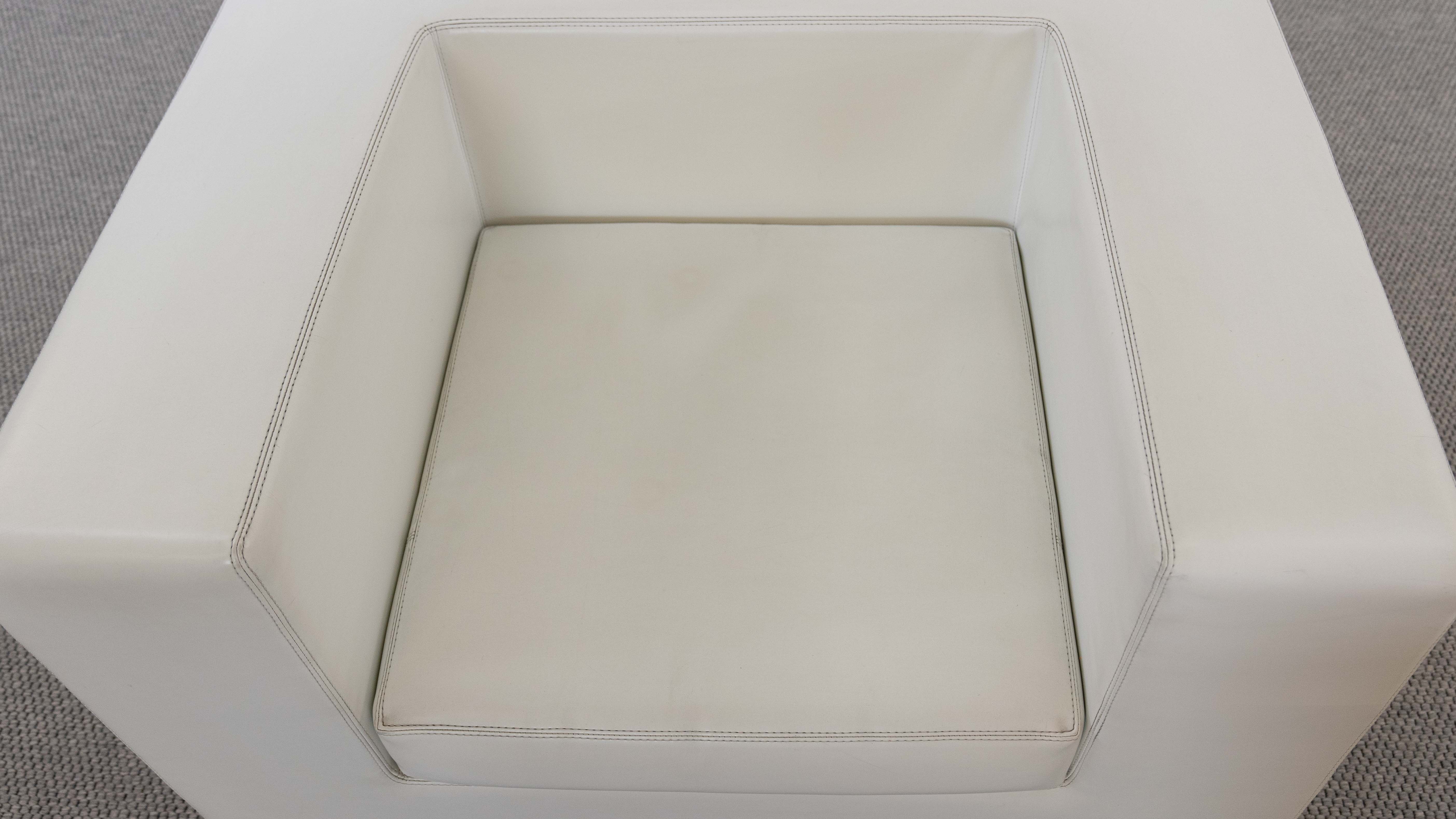 Pair of vintage Throw Away Armchairs by Willie Landels for Zanotta, white Vinyl