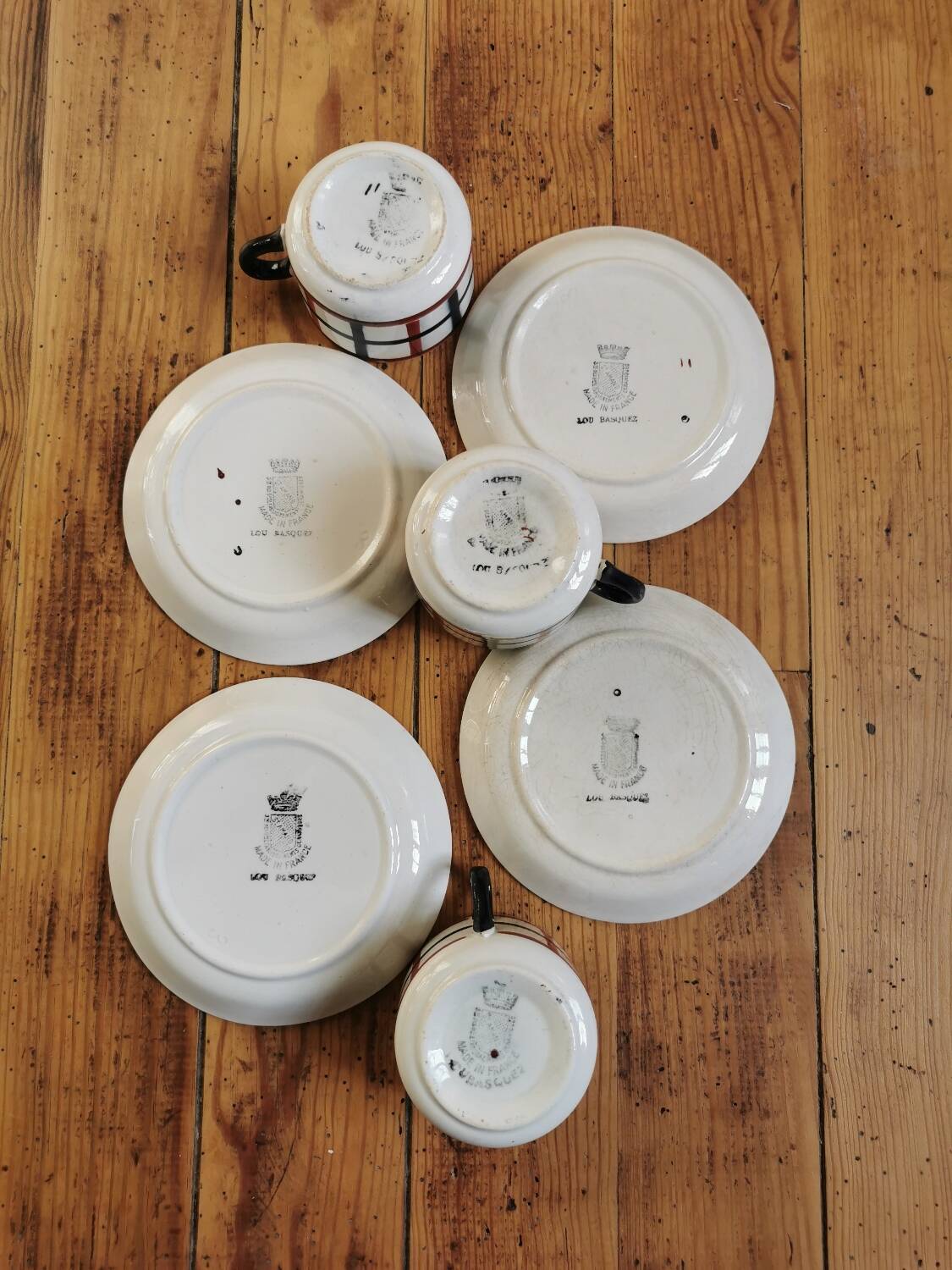 Old St Amand cups, Lou Basquez