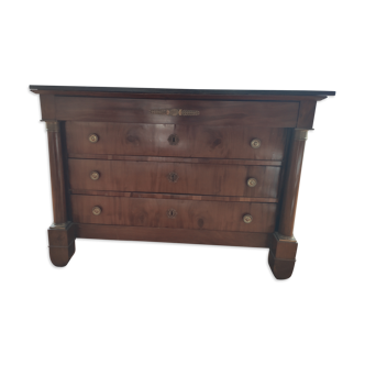 Empire dresser