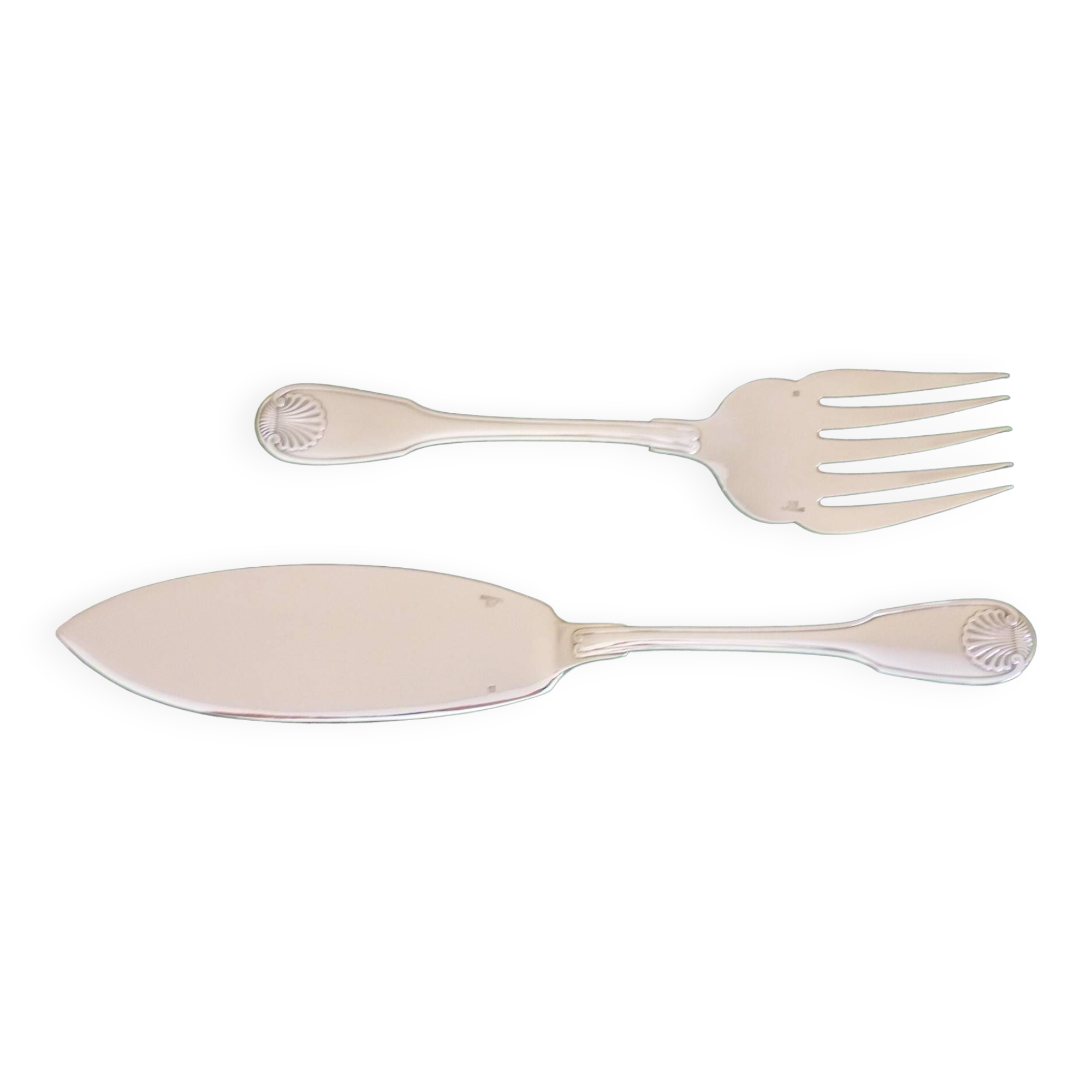 Fish serving cutlery, signed Christofle, original box, Vendôme model, shell