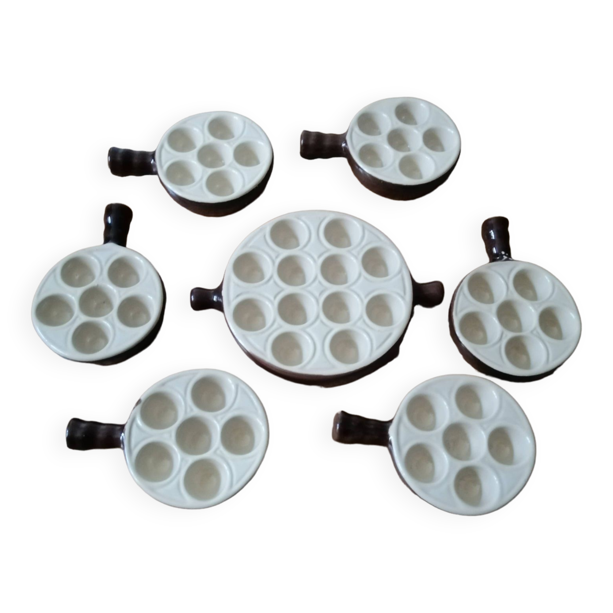 Service set of 7 ceramic snail pieces