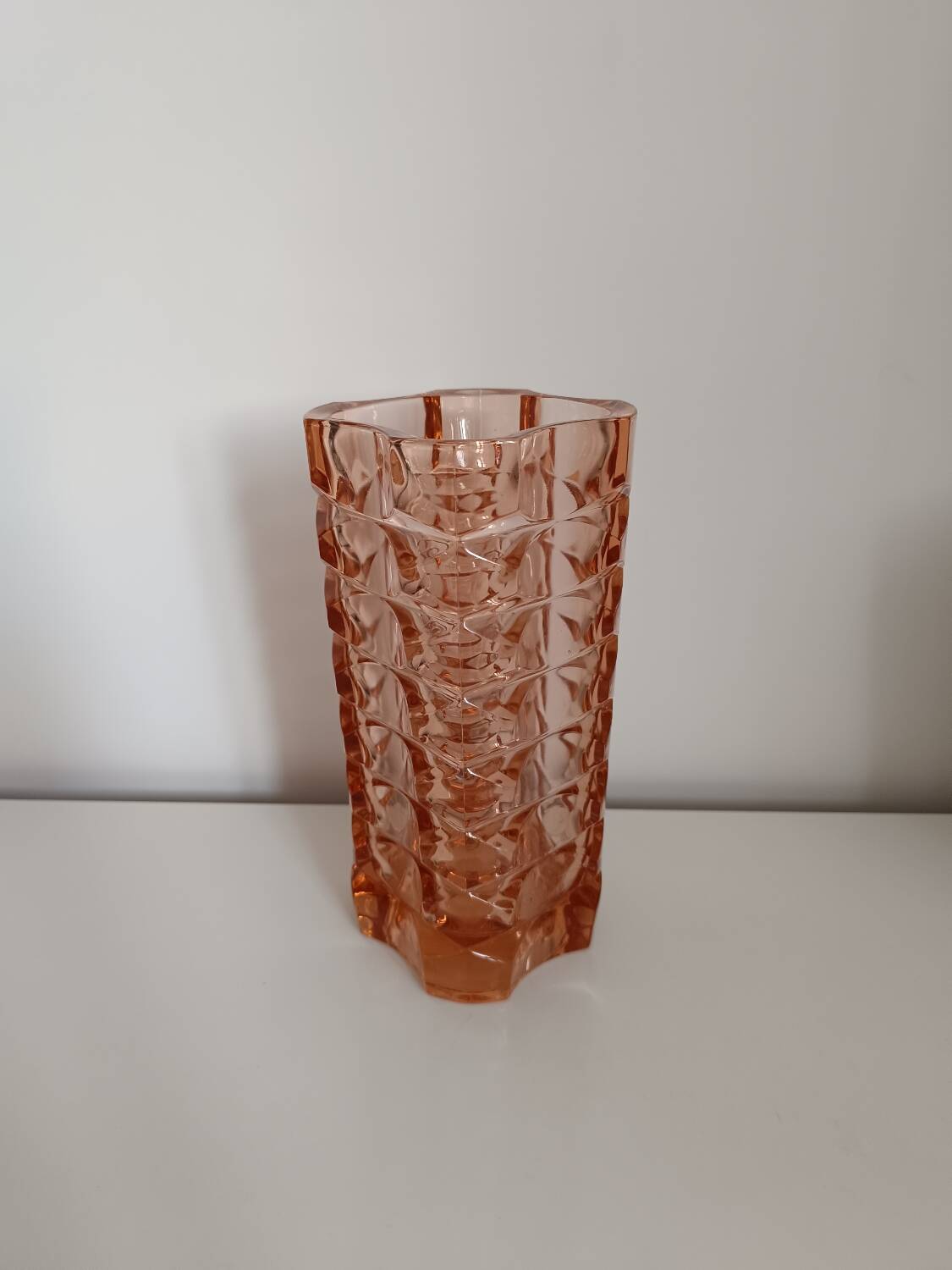 Large vintage Windsor vase