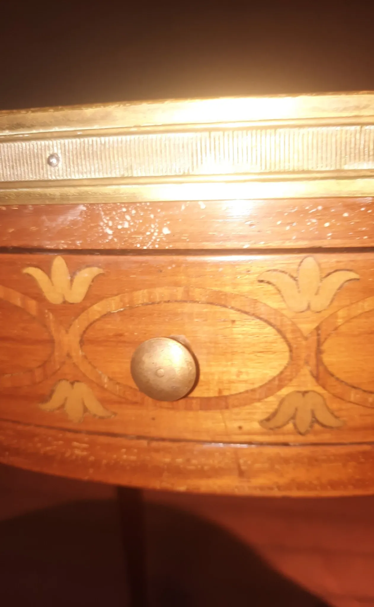 Marquetry guéridon in Louis XVI style