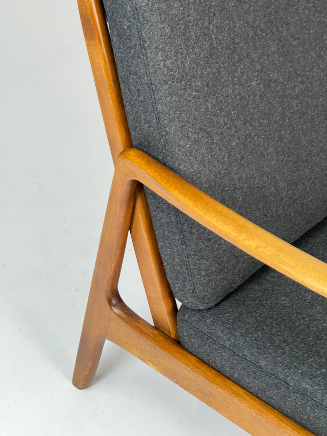 Ole Wanscher FD109 armchair by France & Daverkosen 60s vintage Danish