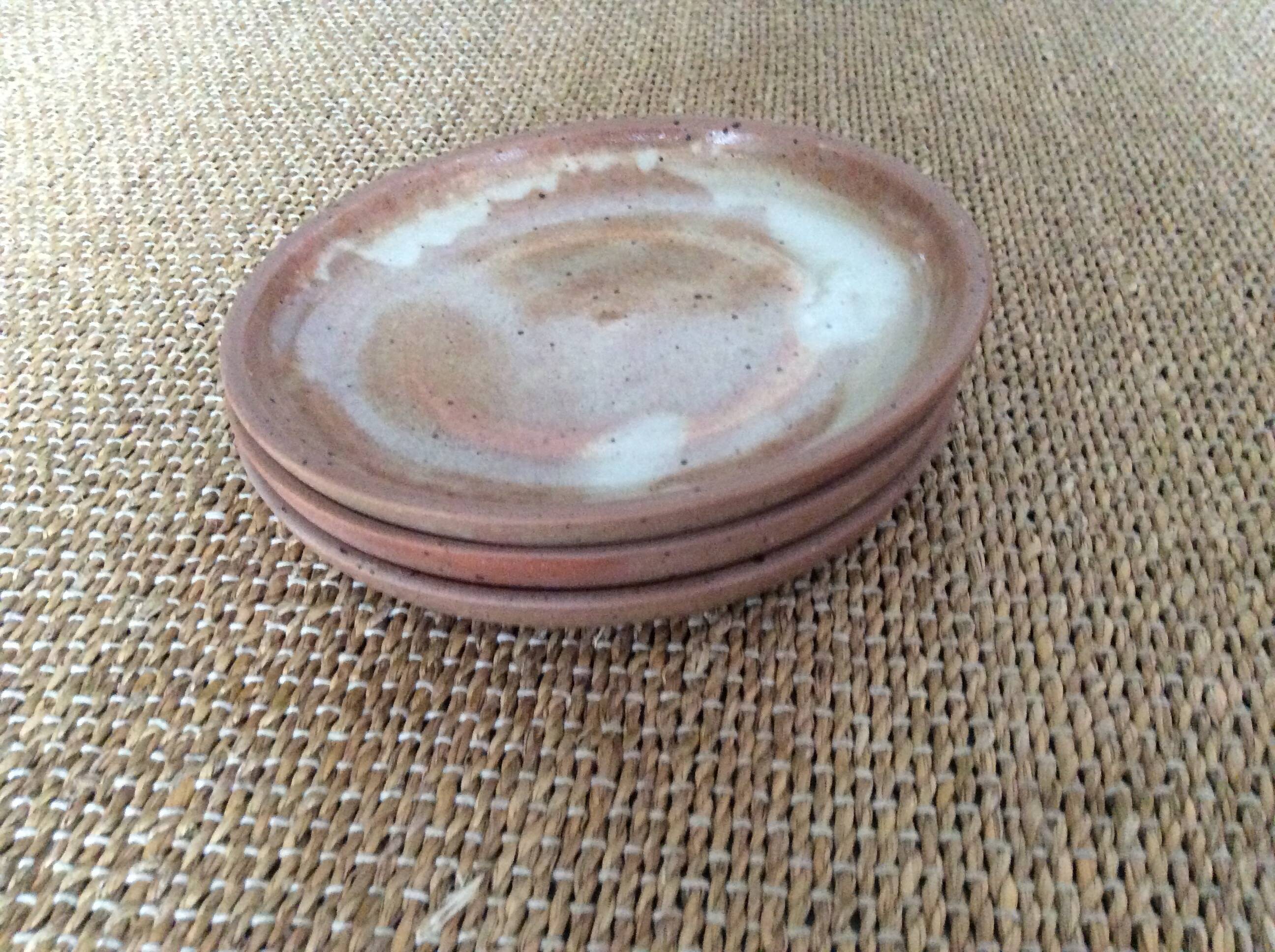 3 stoneware dessert plates