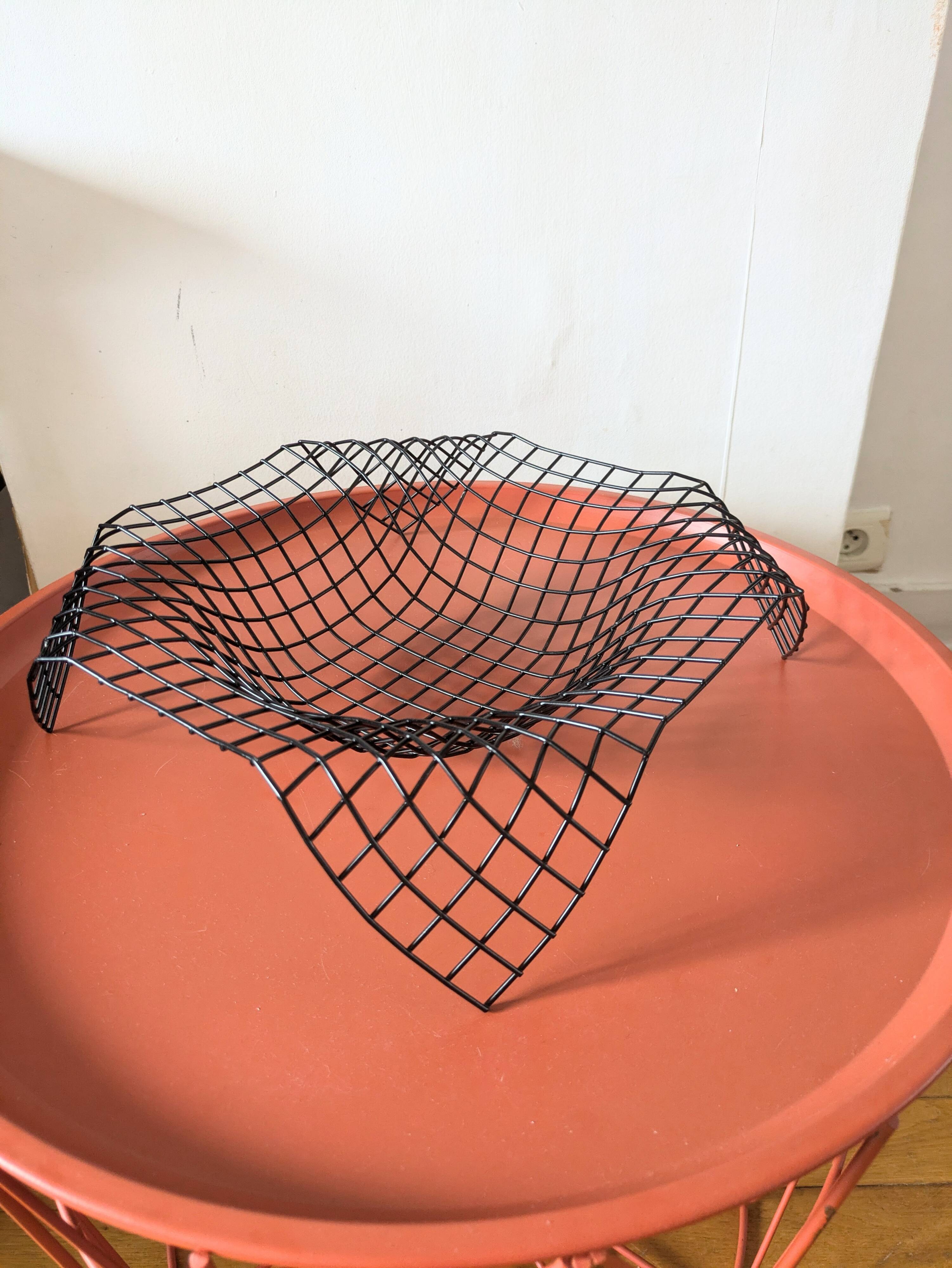 Designer fruit basket in metal wire