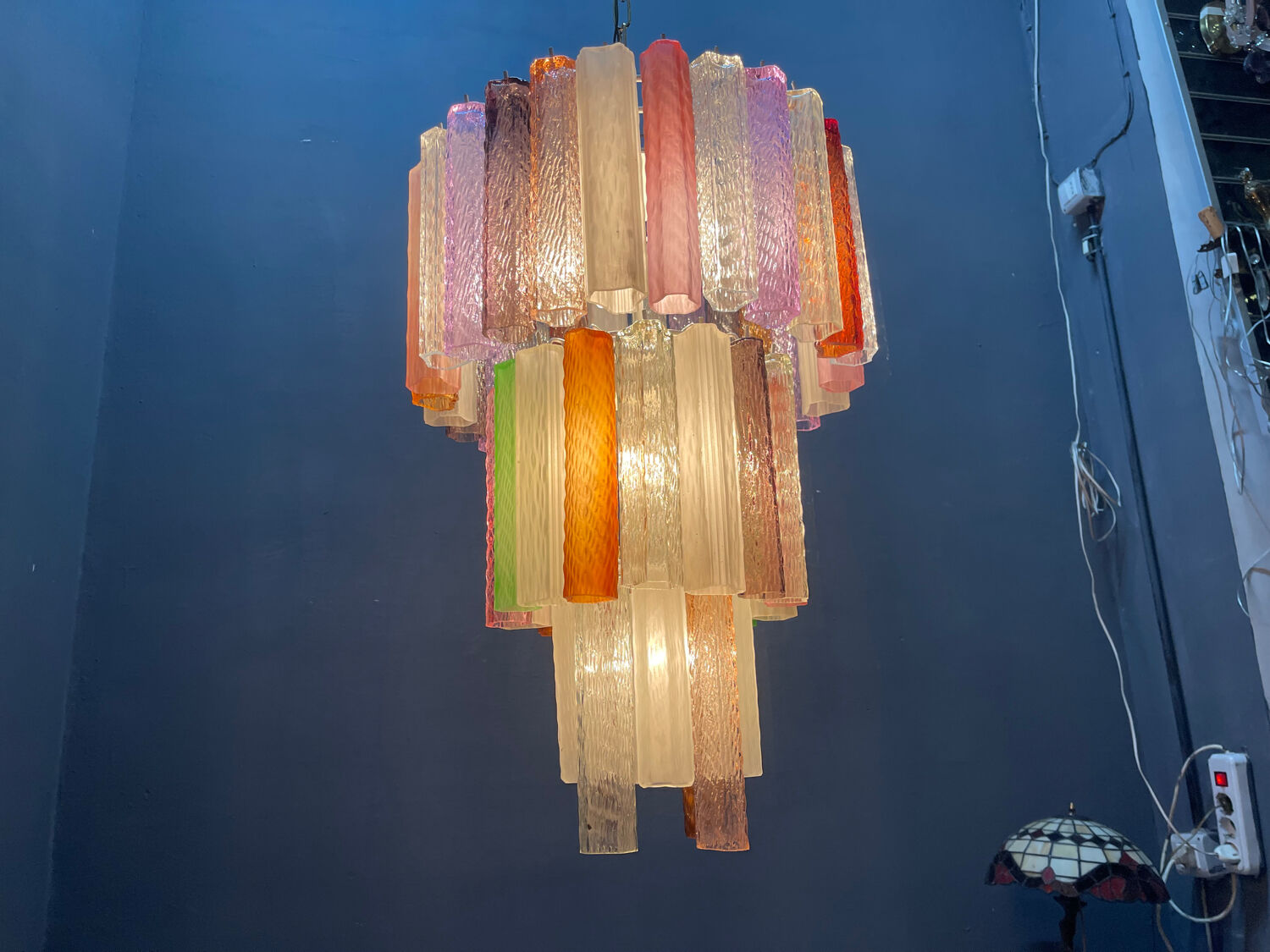 Suspension en verre de Murano italien, style pop art, années 1980.