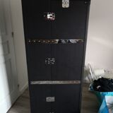 Trunk bar