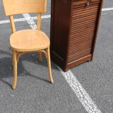 Dark single curtain cabinet