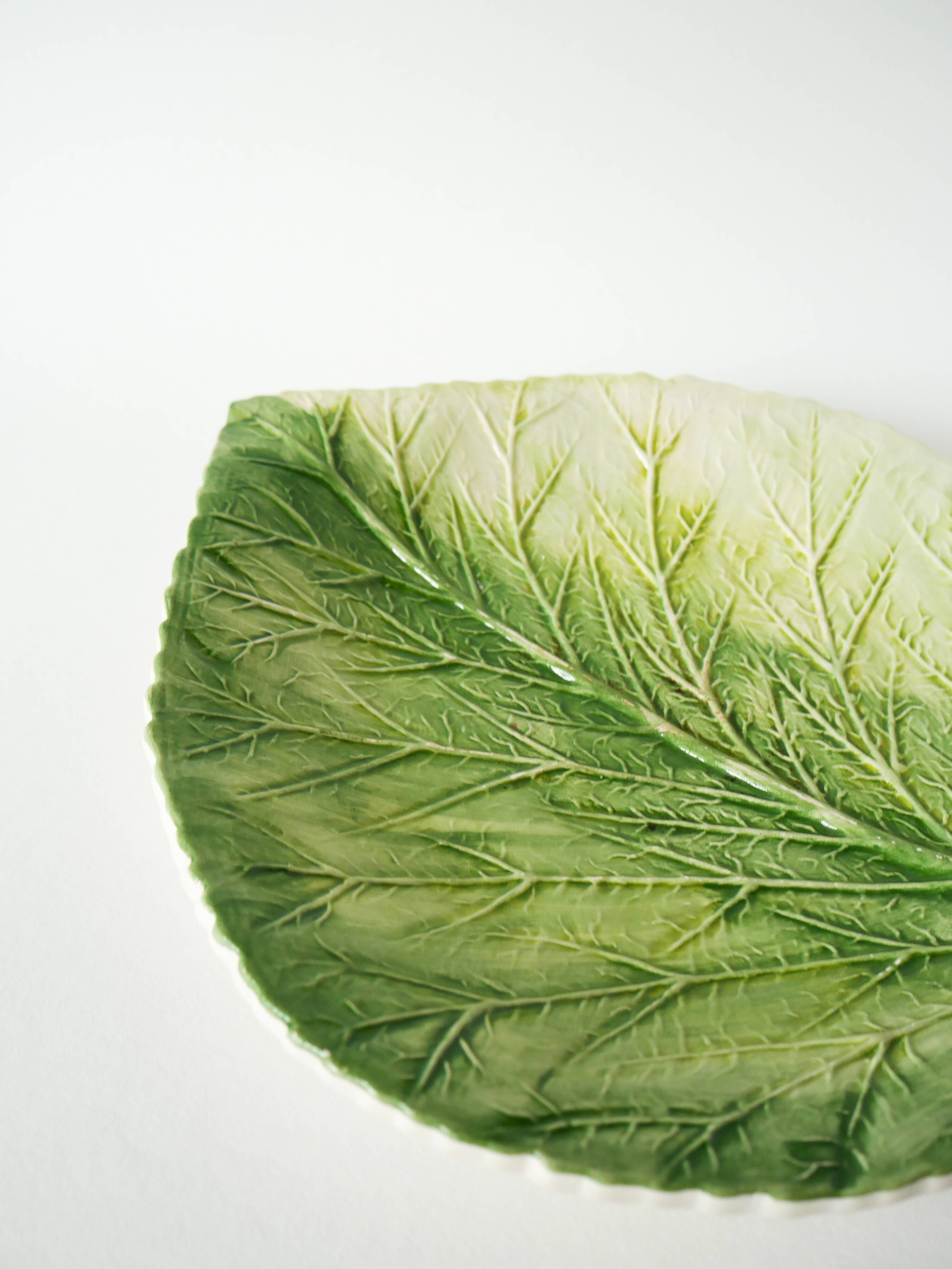 Large slip dish / cup, Leaf model, Signed, 1970