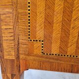 Commode sauteuse Louis XVI en marqueterie 19ème