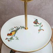Silent servant, 2 tiers in Gien earthenware – Exotic birds – Golden metal