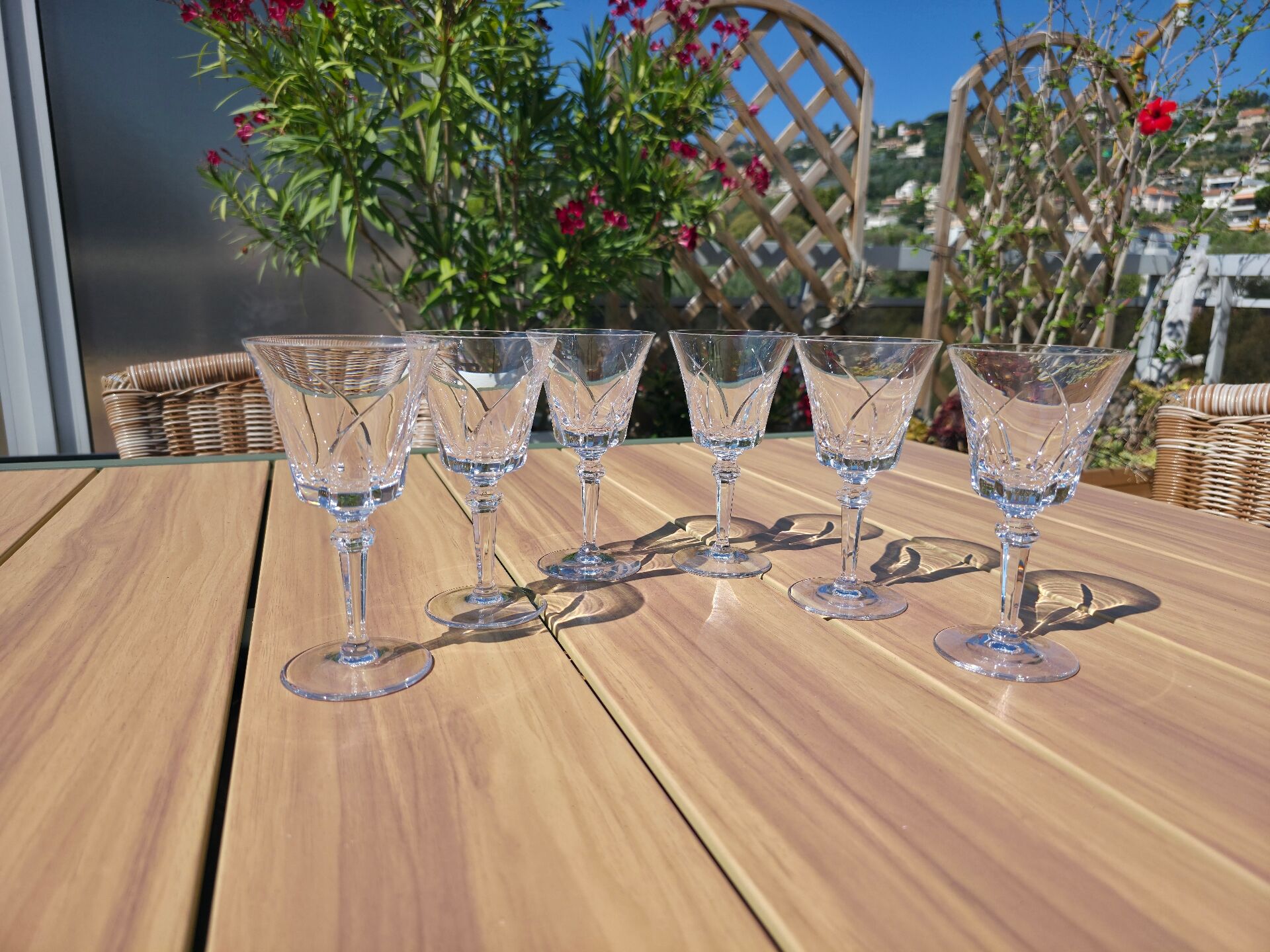 6 water and wine glasses in Sèvres crystal, Niagara model.