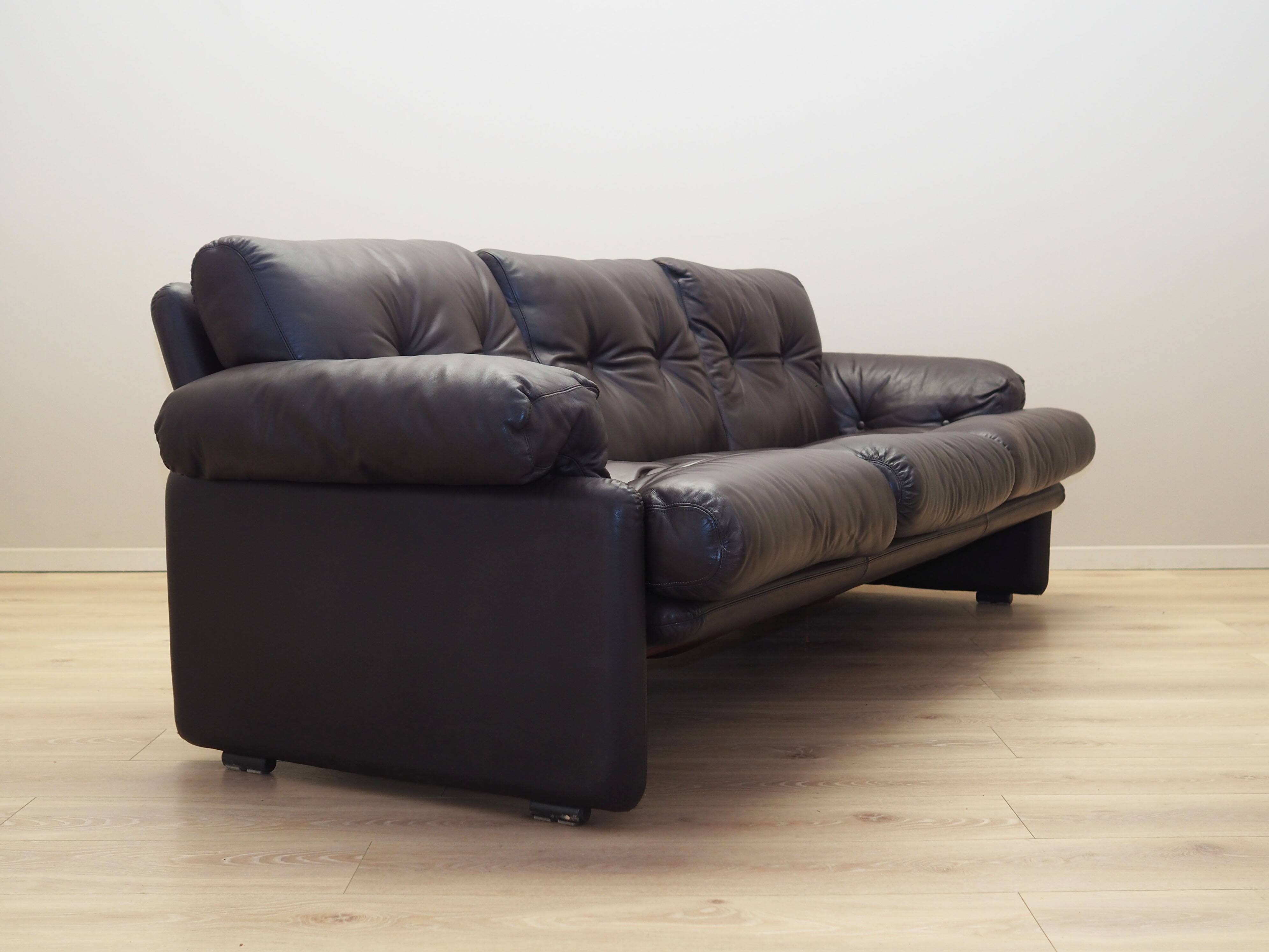 Ensemble de salon en cuir, design italien, années 1960, fabricant : B&B Italia, d