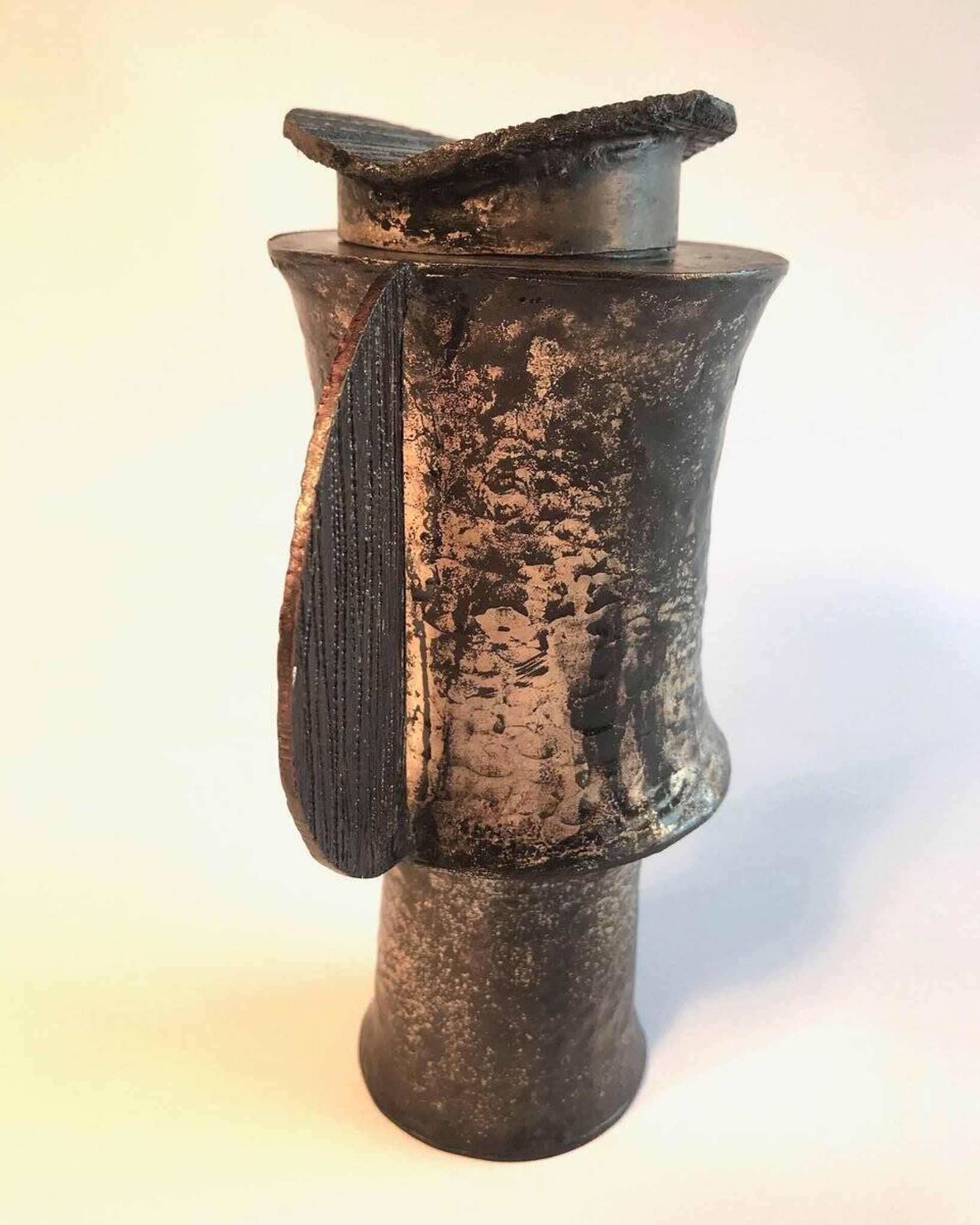 Italian brutalist lidded bronze jug by Lorenzo Burchiellaro, 1960s