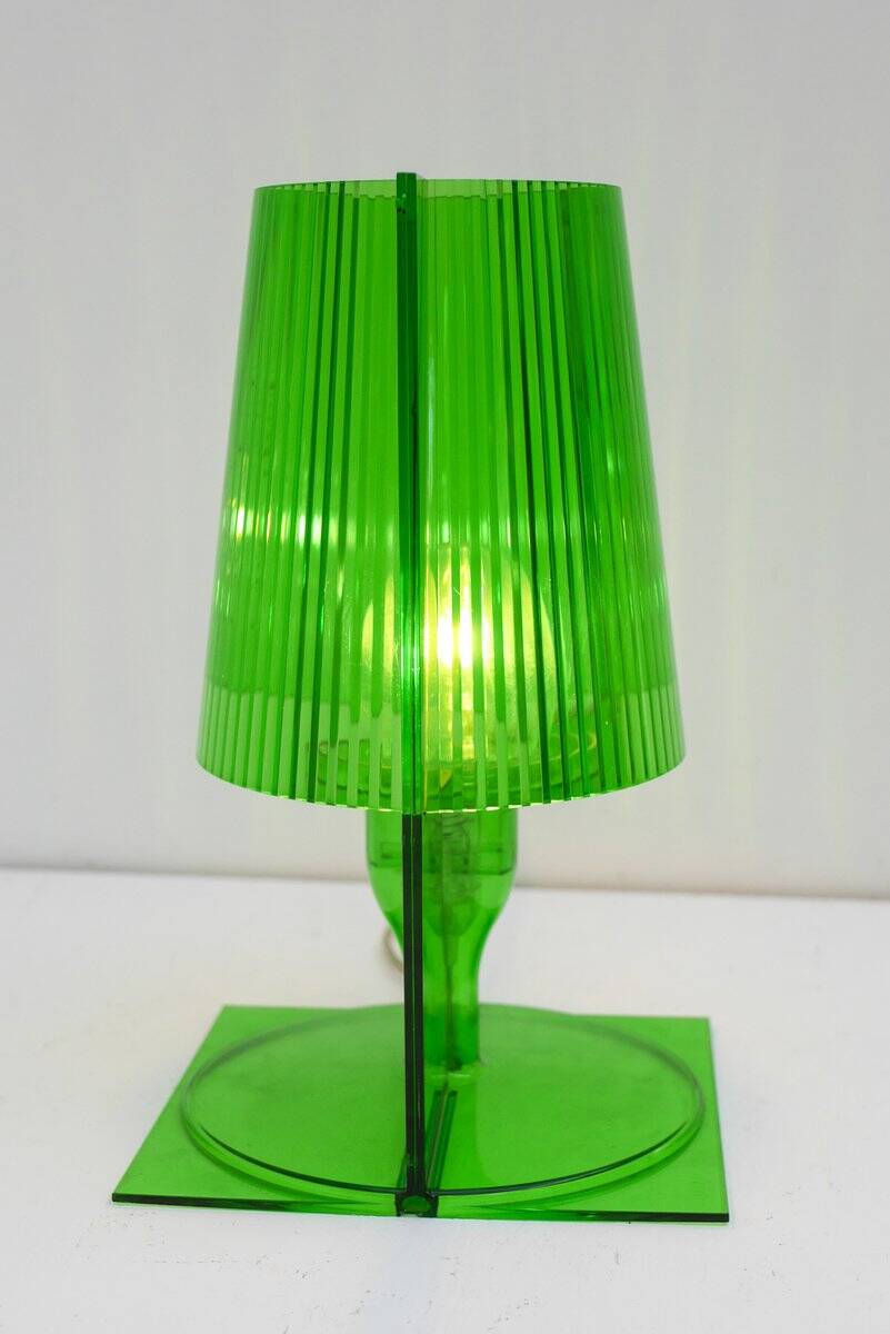 Lampe de table en polycarbonate transparent vert par Ferruccio Laviani pour Kartell, 2003.