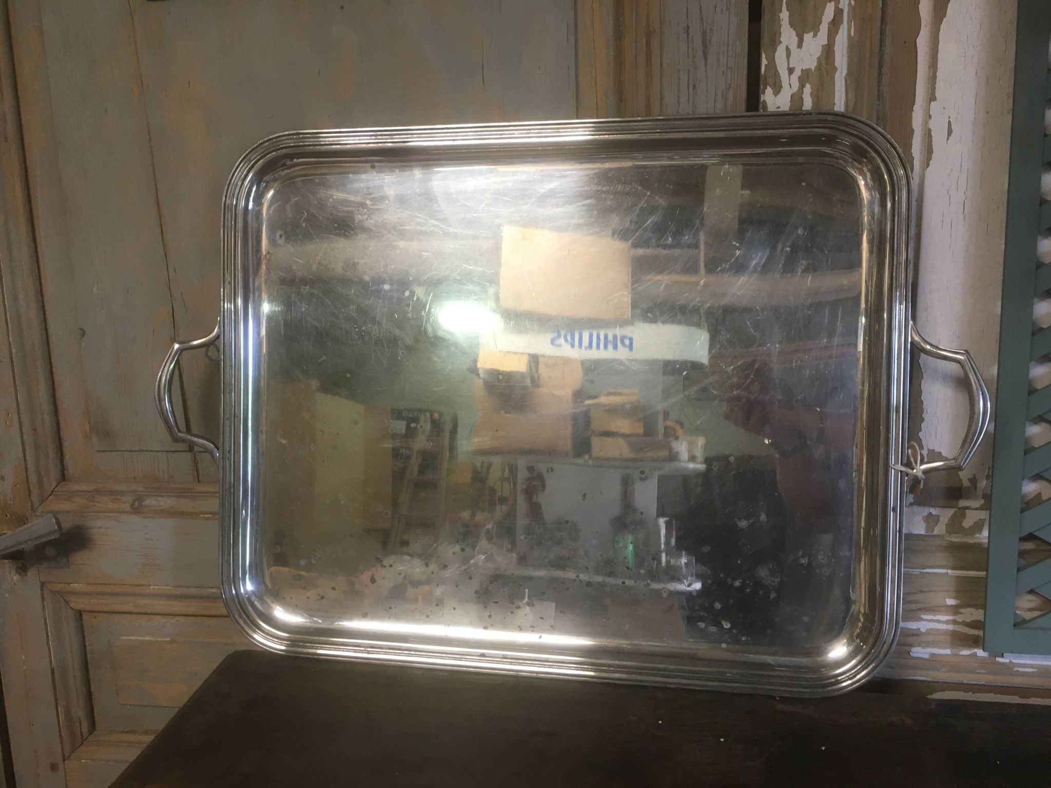 Plateau de service en métal argenté