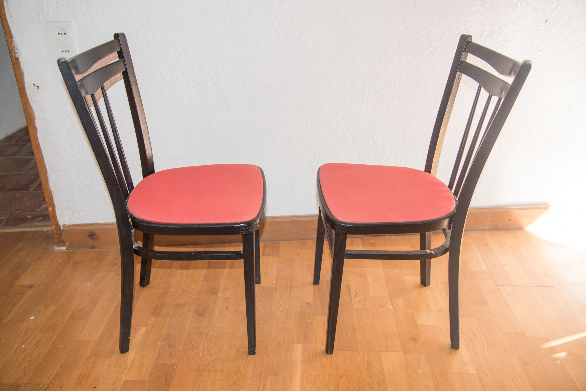 6 English bistro chairs 1973