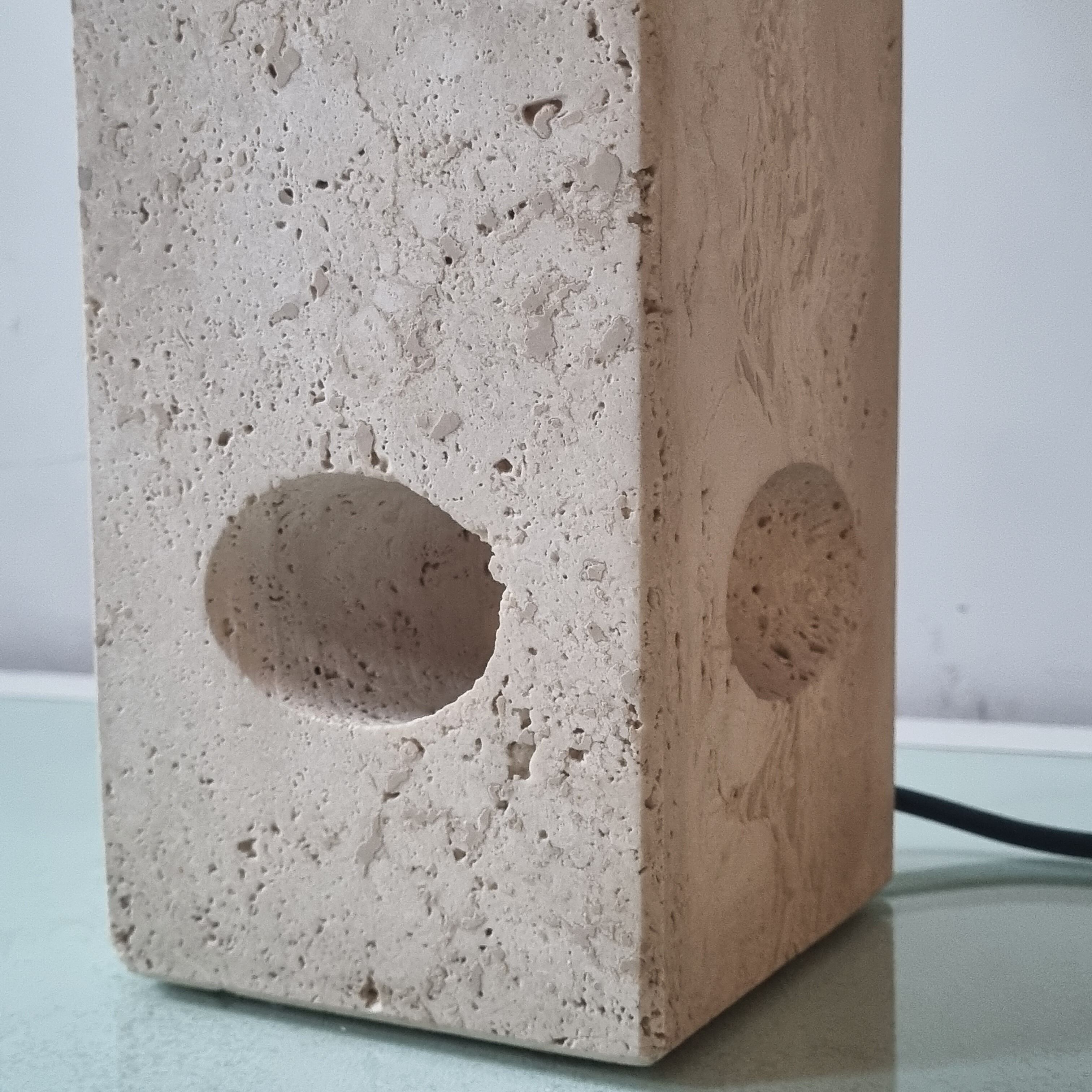 Sculpted travertine table lamp, italy 1970s