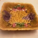 Plat creux faience sarreguemines barbotine fruits