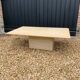 Table basse en travertin