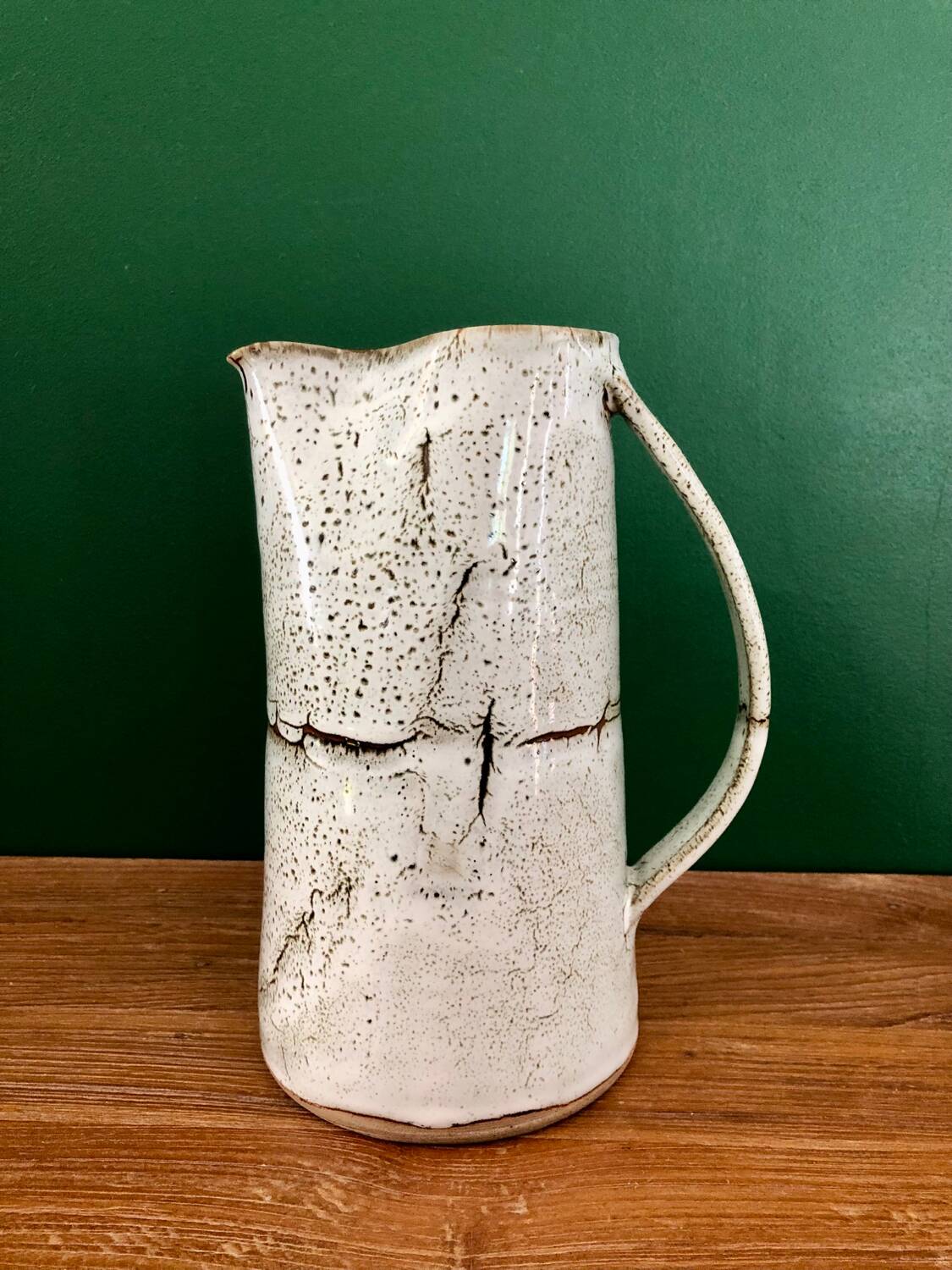 Cracked jug