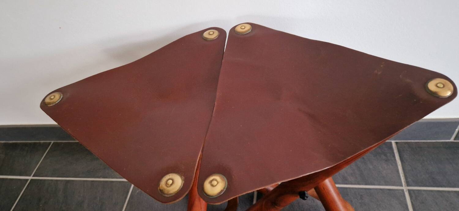Ensemble de tabourets tripode teck et cuir