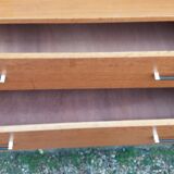 Vintage chest of drawers, tapered legs.