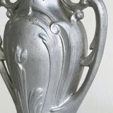 Paire de vases en métal