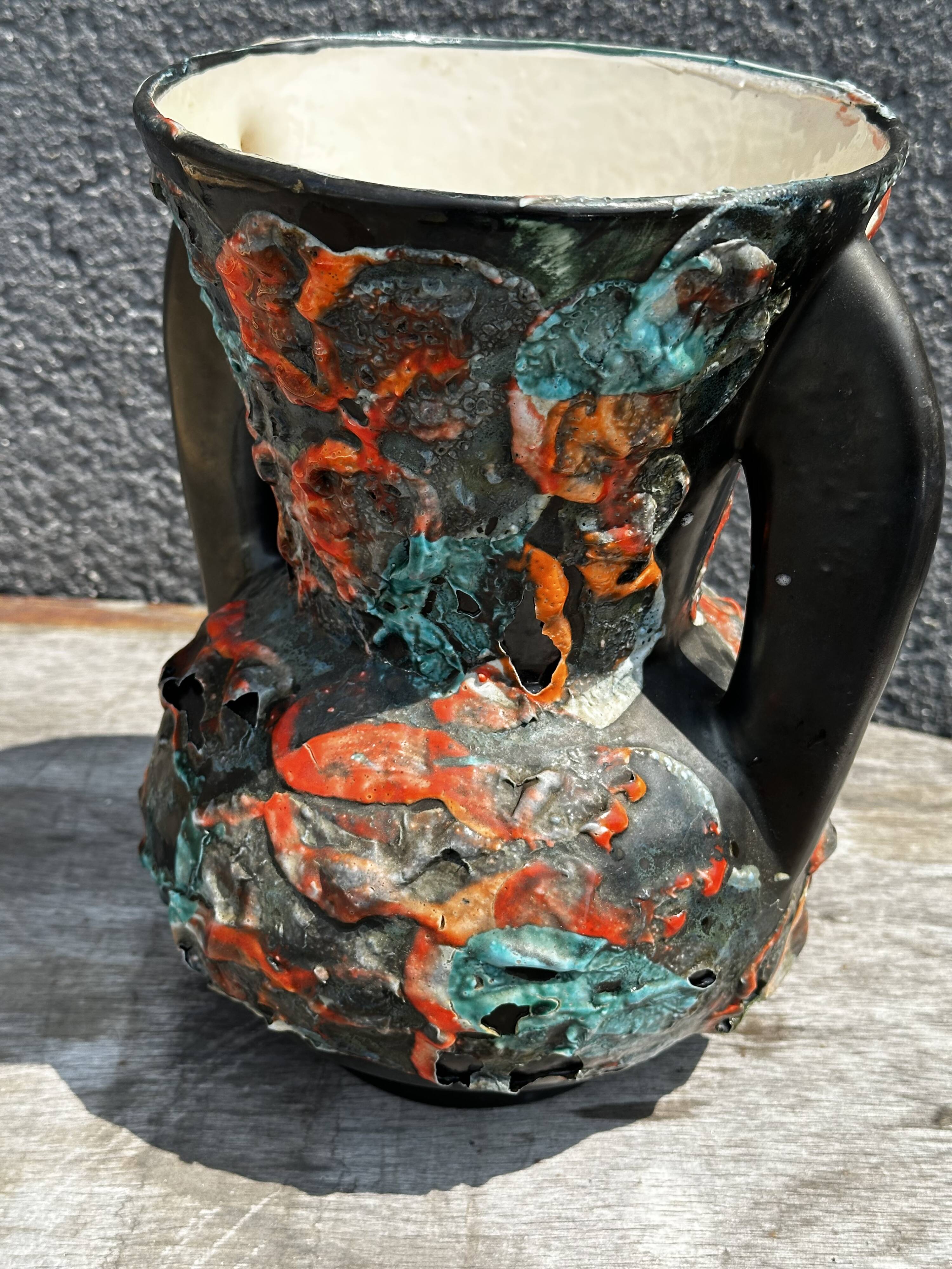 Rocaille amphora vase, Fat Lava