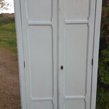 Mint-coloured parisian wardrobe