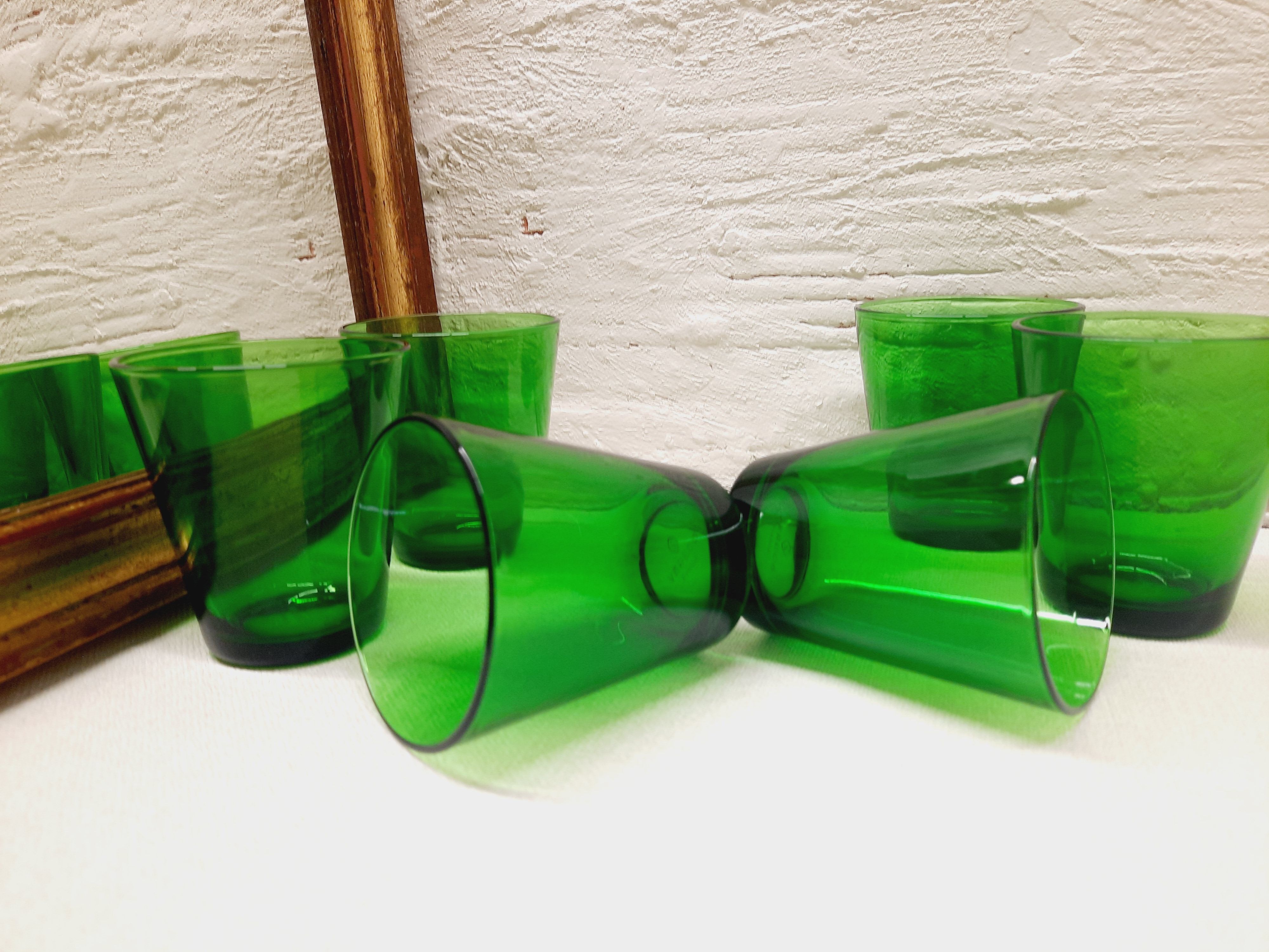 Set 6 green Vereco glasses