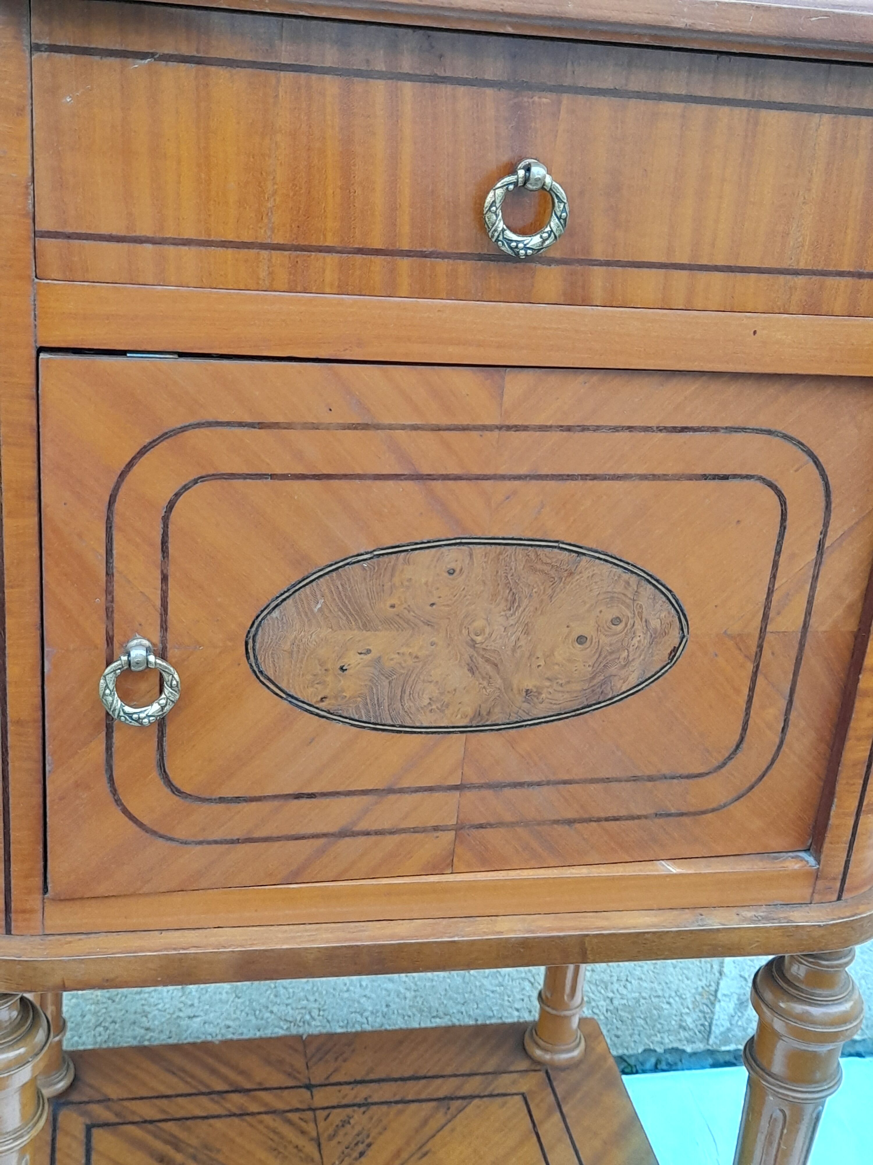 Bedside table top marble foot hoof and bronze decoration H 83 cm