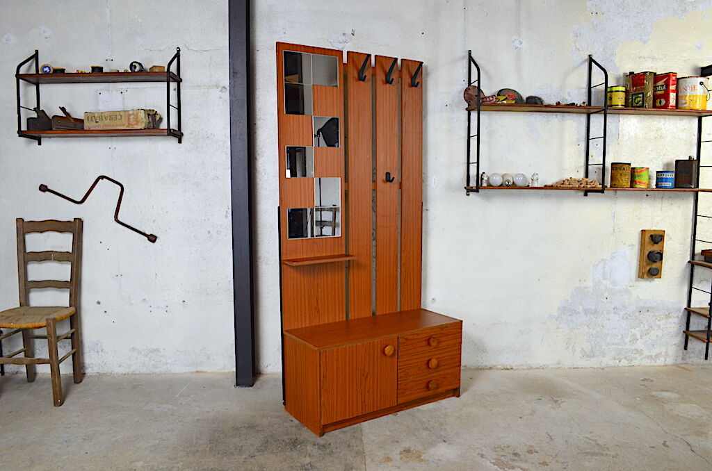 Eddy cloakroom furniture