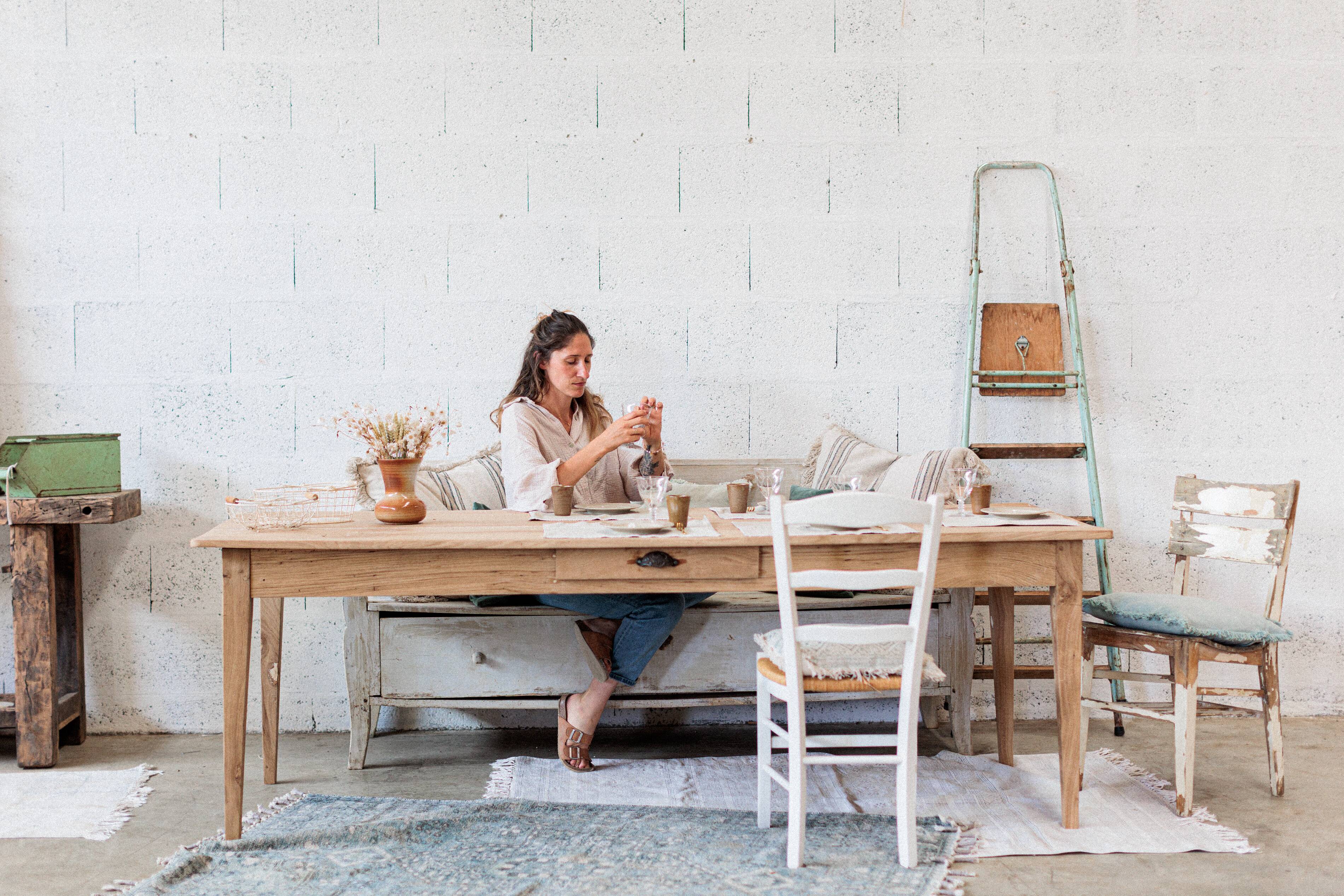 White wooden chest bench