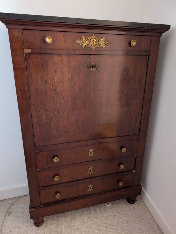 Secrétaire Empire en bois d'acajou et décors bronzes, tiroirs