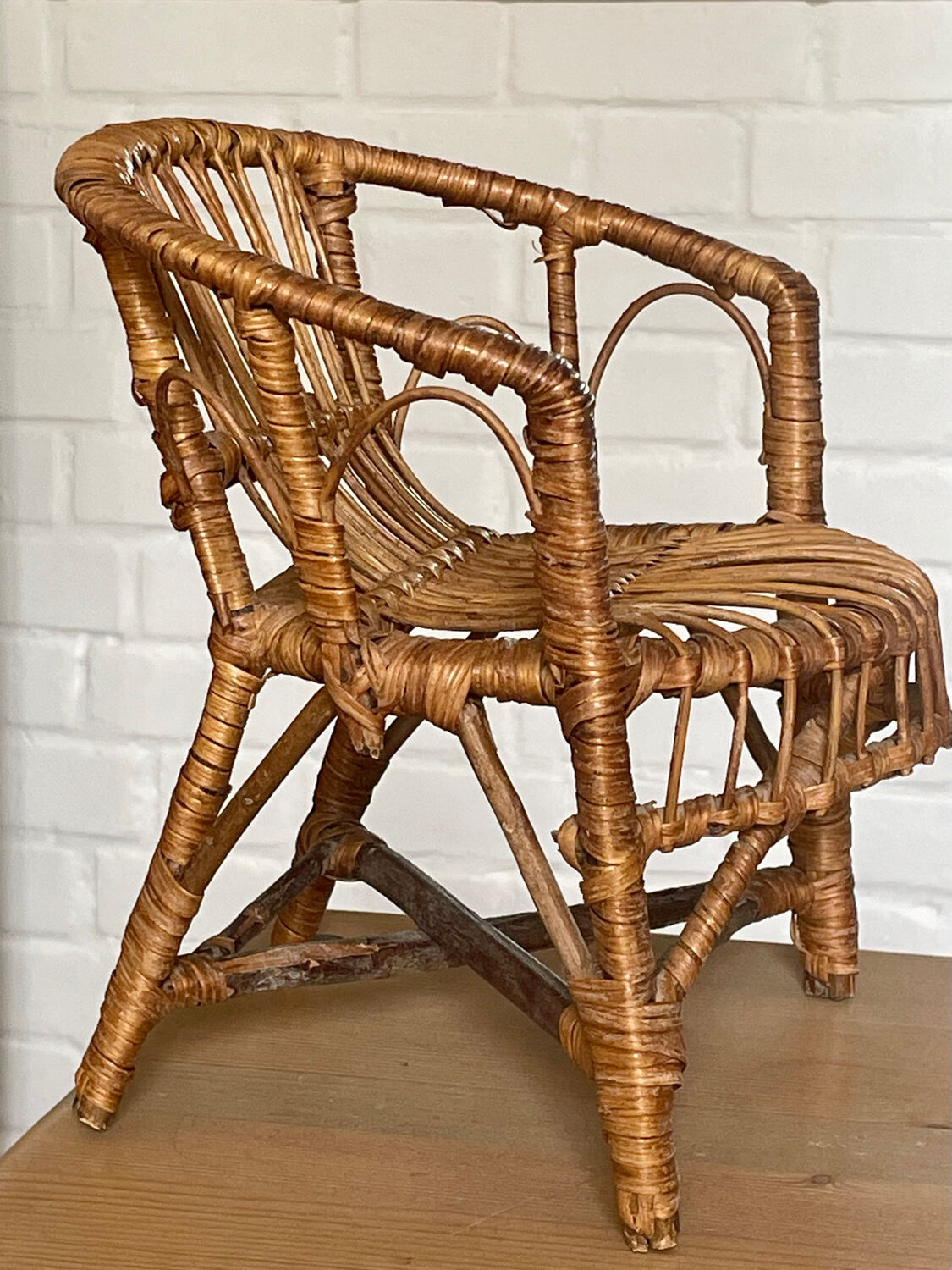 Rattan armchair for doll