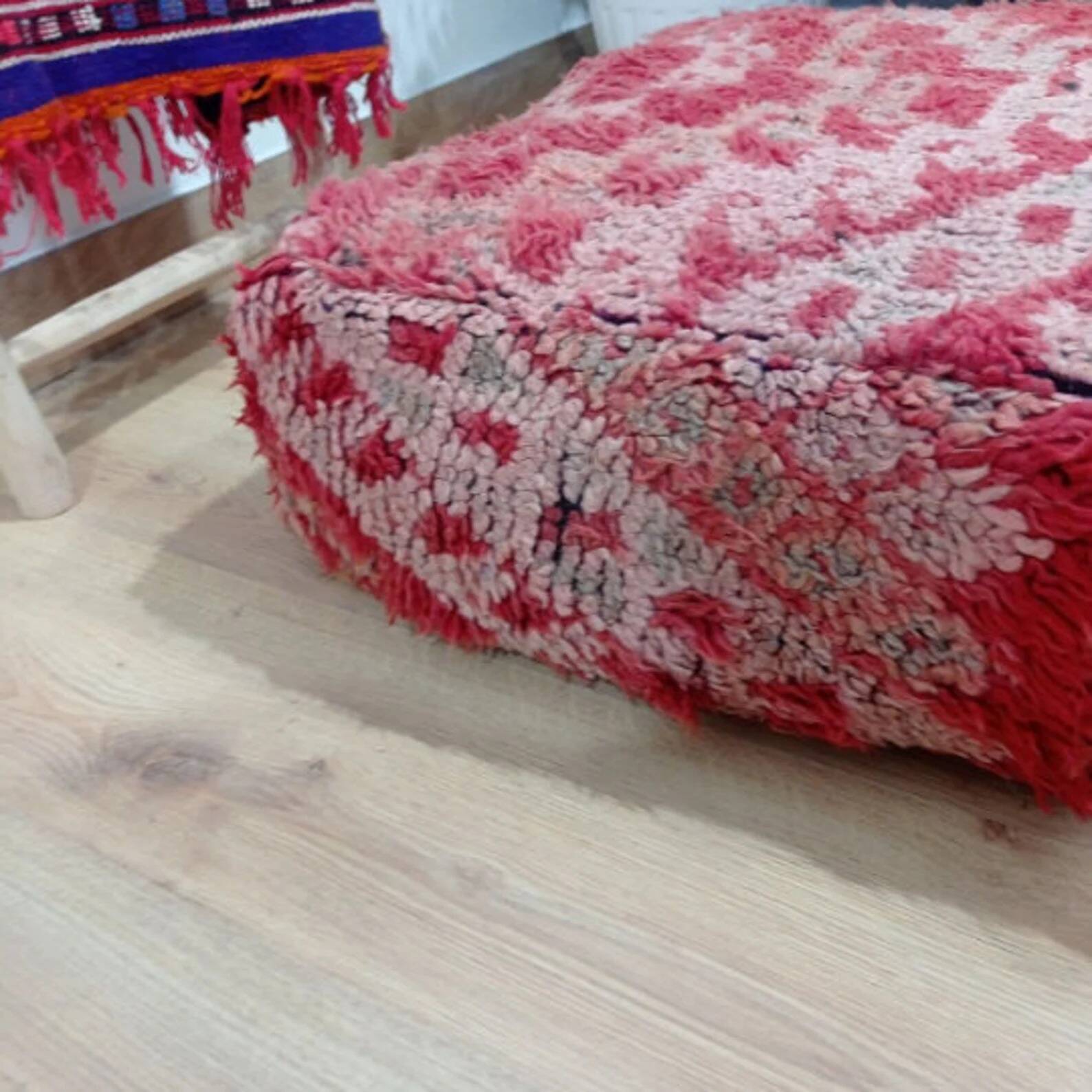 Handmade Berber pouf in wool 60 X 60 X 20 CM