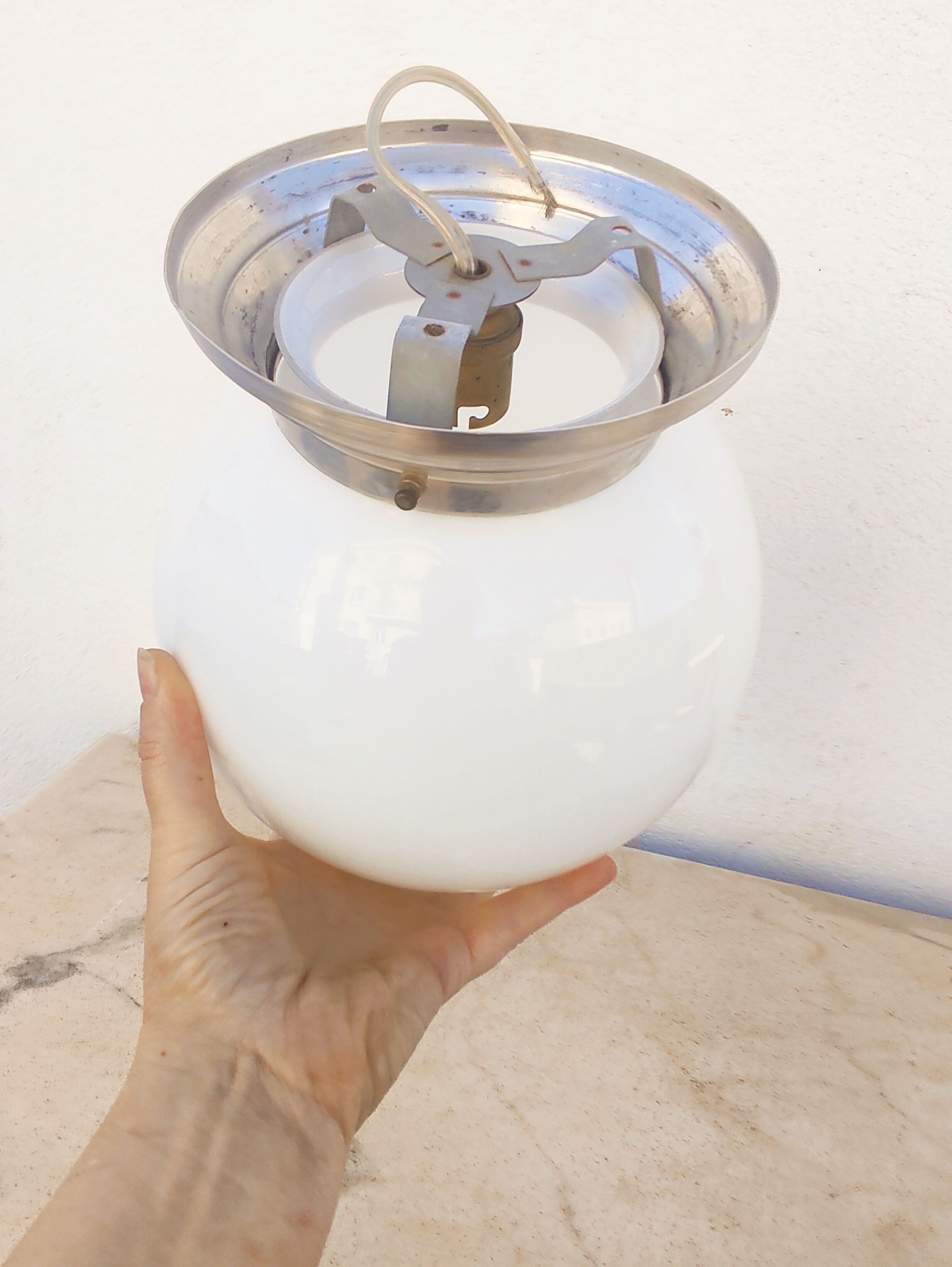 Art deco ceiling lamp with sphere