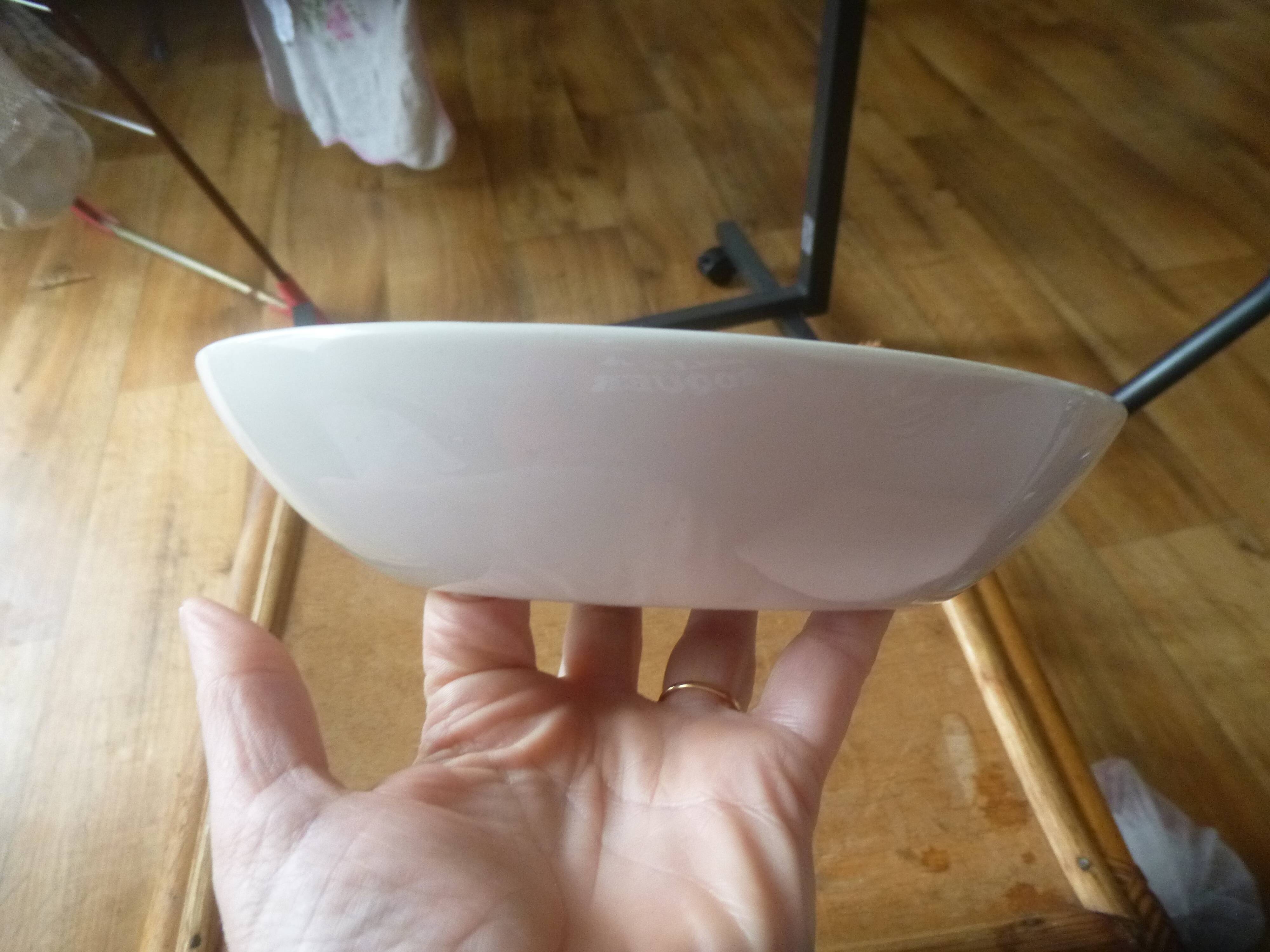 Cendrier publicitaire Kent par Villeroy & Boch