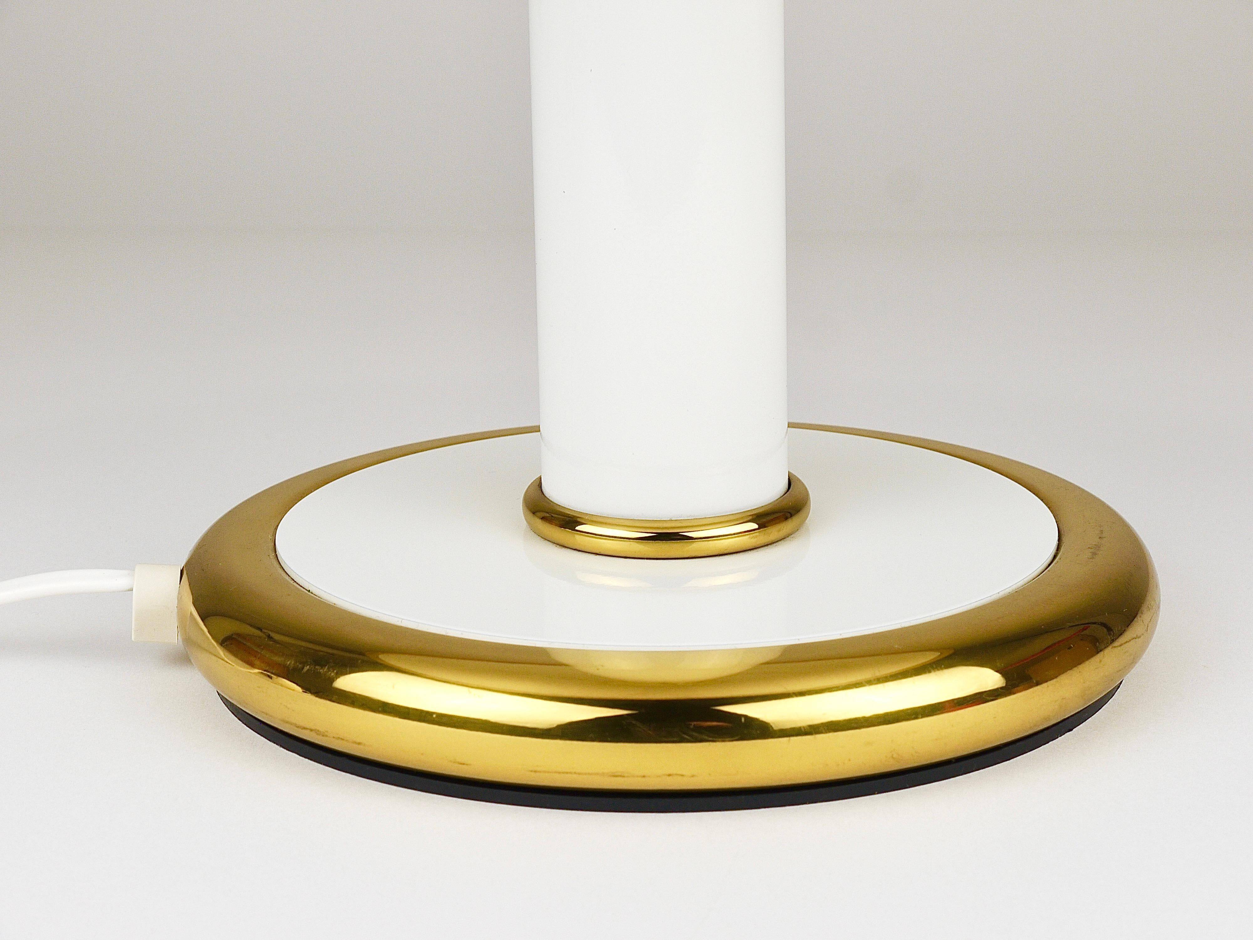 F. Fabbian Mushroom Table Lamp in White and Gold Murano Glass, Italy, 1970s