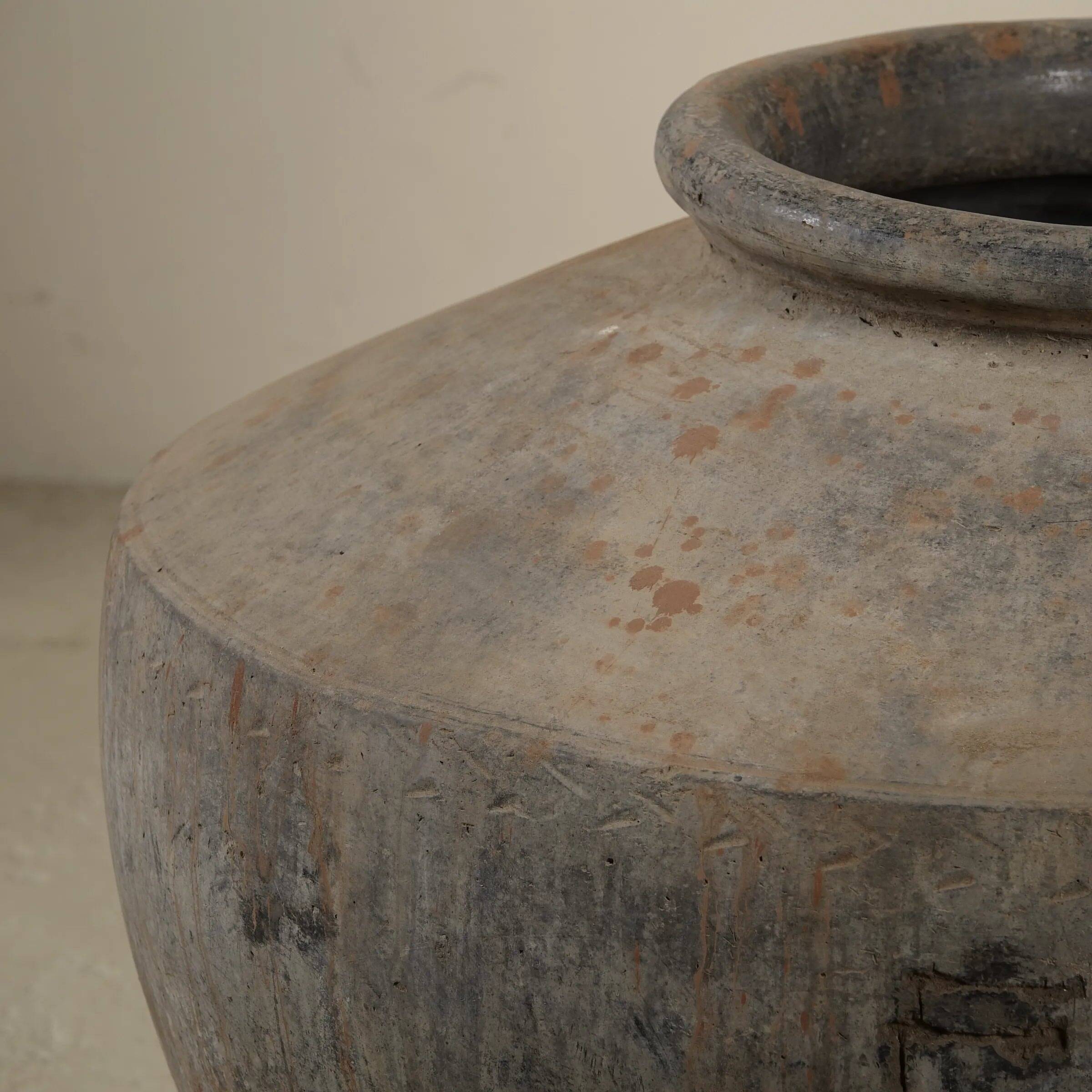 Jasdan - Indian Terracotta Jar No. 1