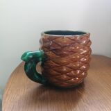Pineapple-shaped cup