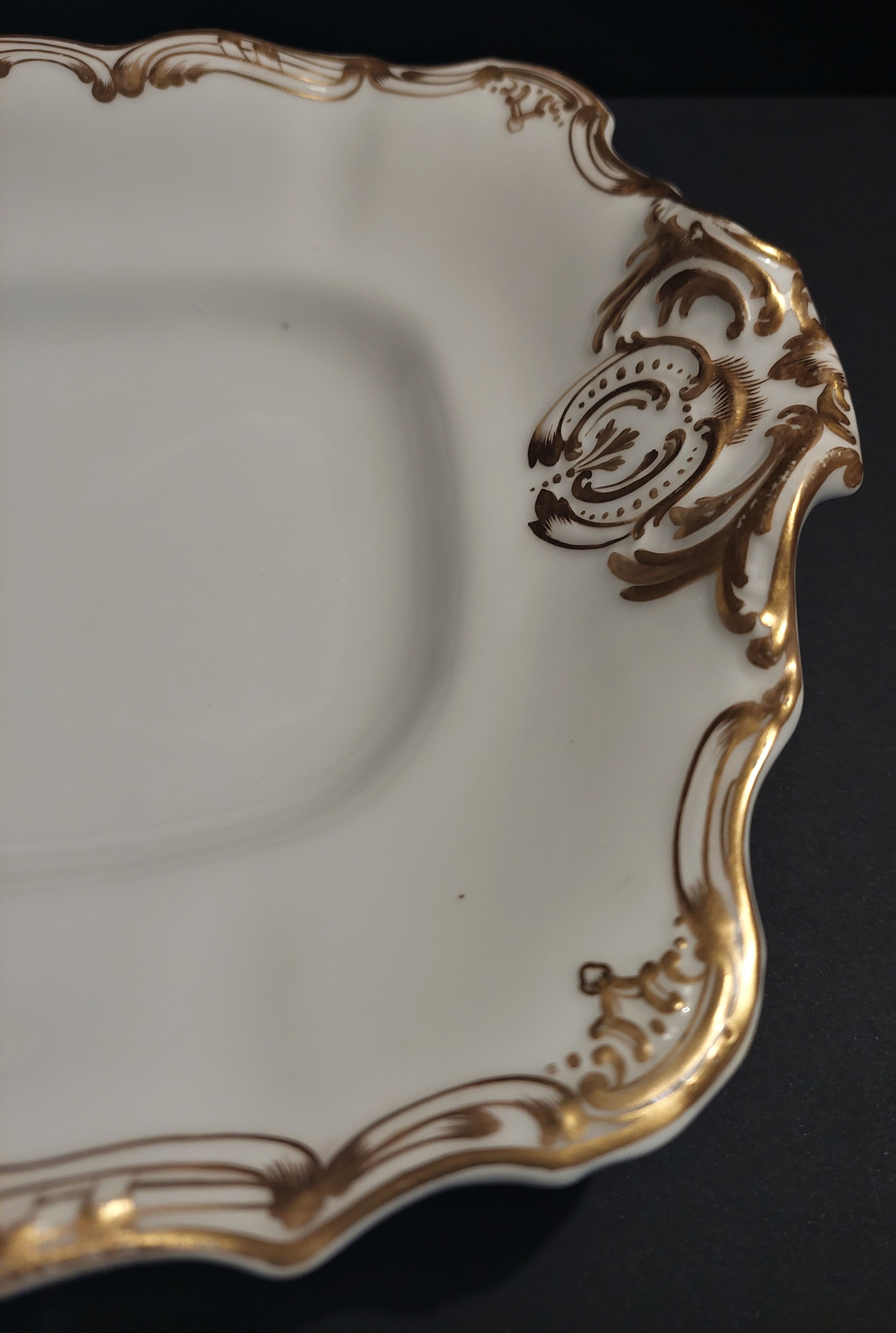 English porcelain dish Copeland white and gold décor