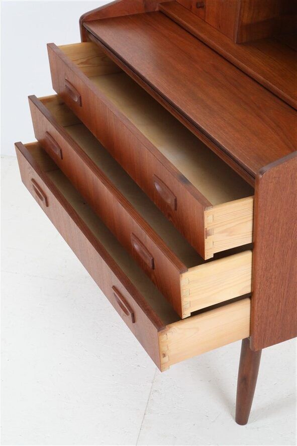 Mid-century teak bureau / secretary desk / Danish modern design / 1960s