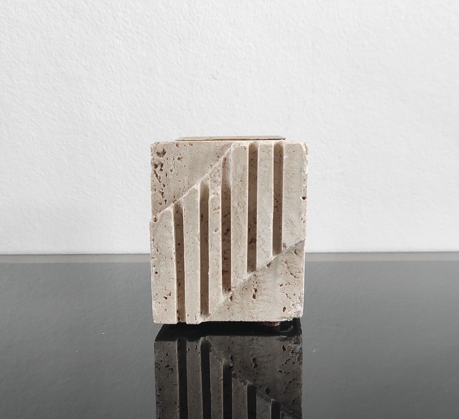 Table lighter / Candle holder in Travertine Cerri Nestore Vintage 70s