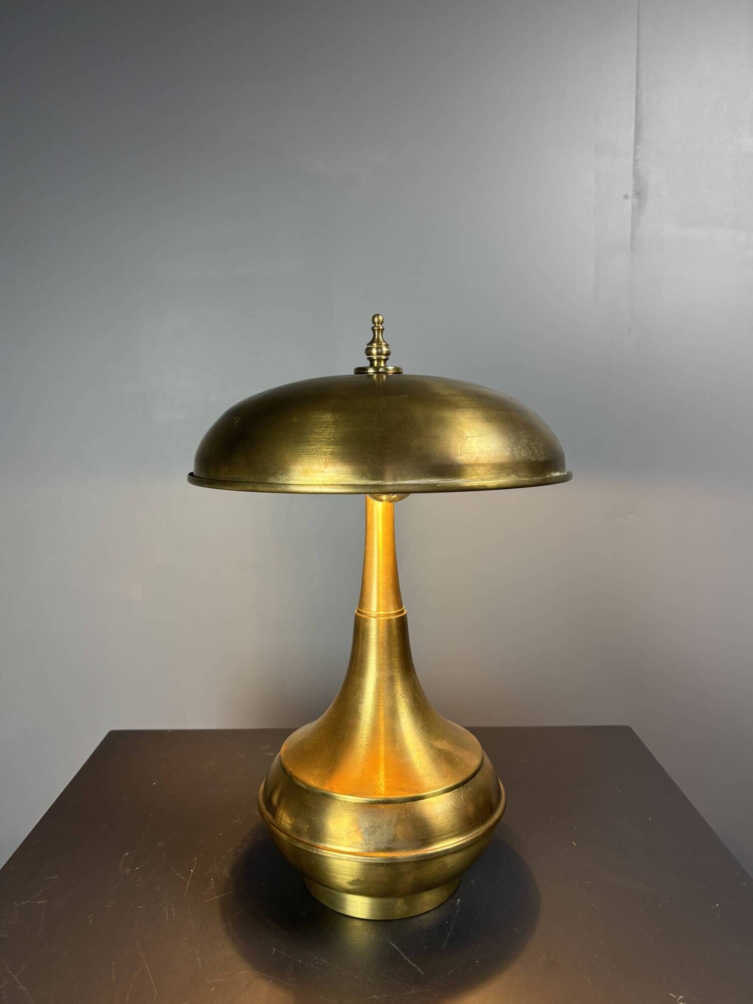 Midcentury Italian modernist brass dome mushroom table lamp, 1960s