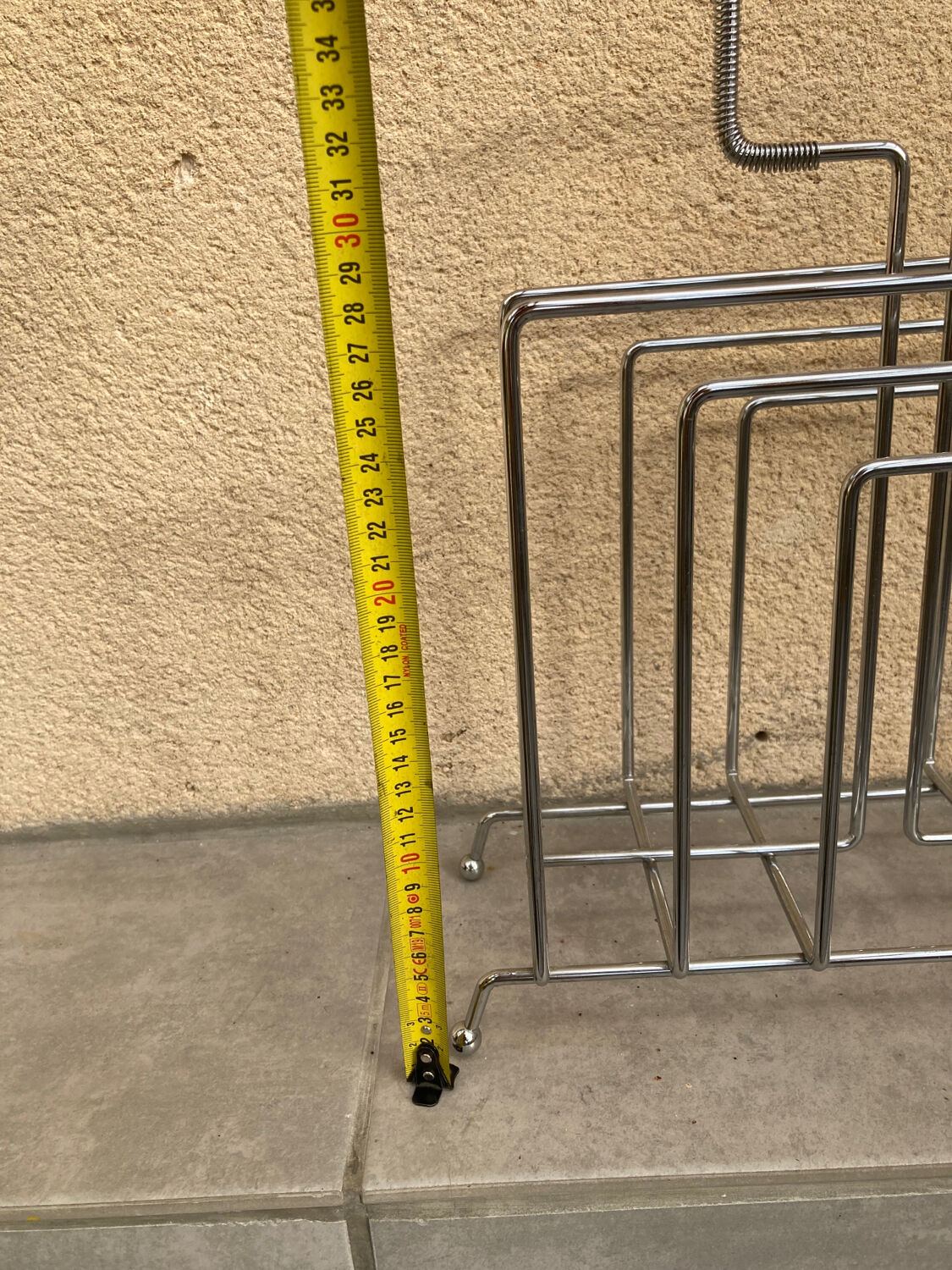 Chrome magazine rack